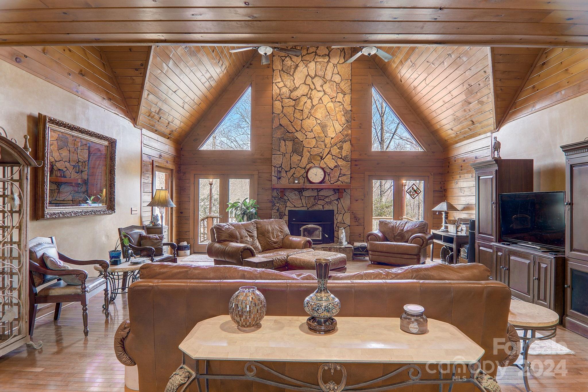 33 Poplar Ridge Lane