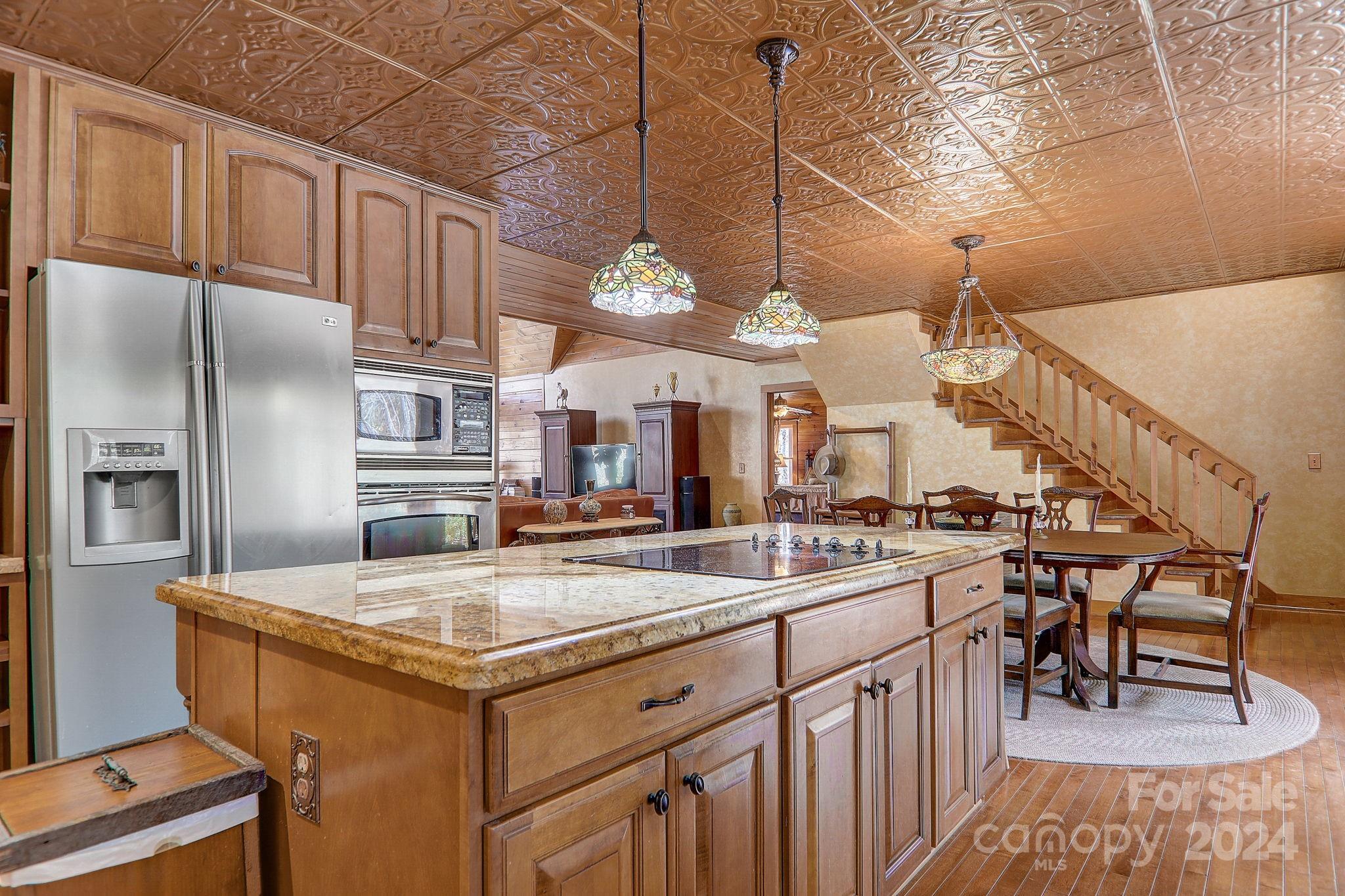 33 Poplar Ridge Lane