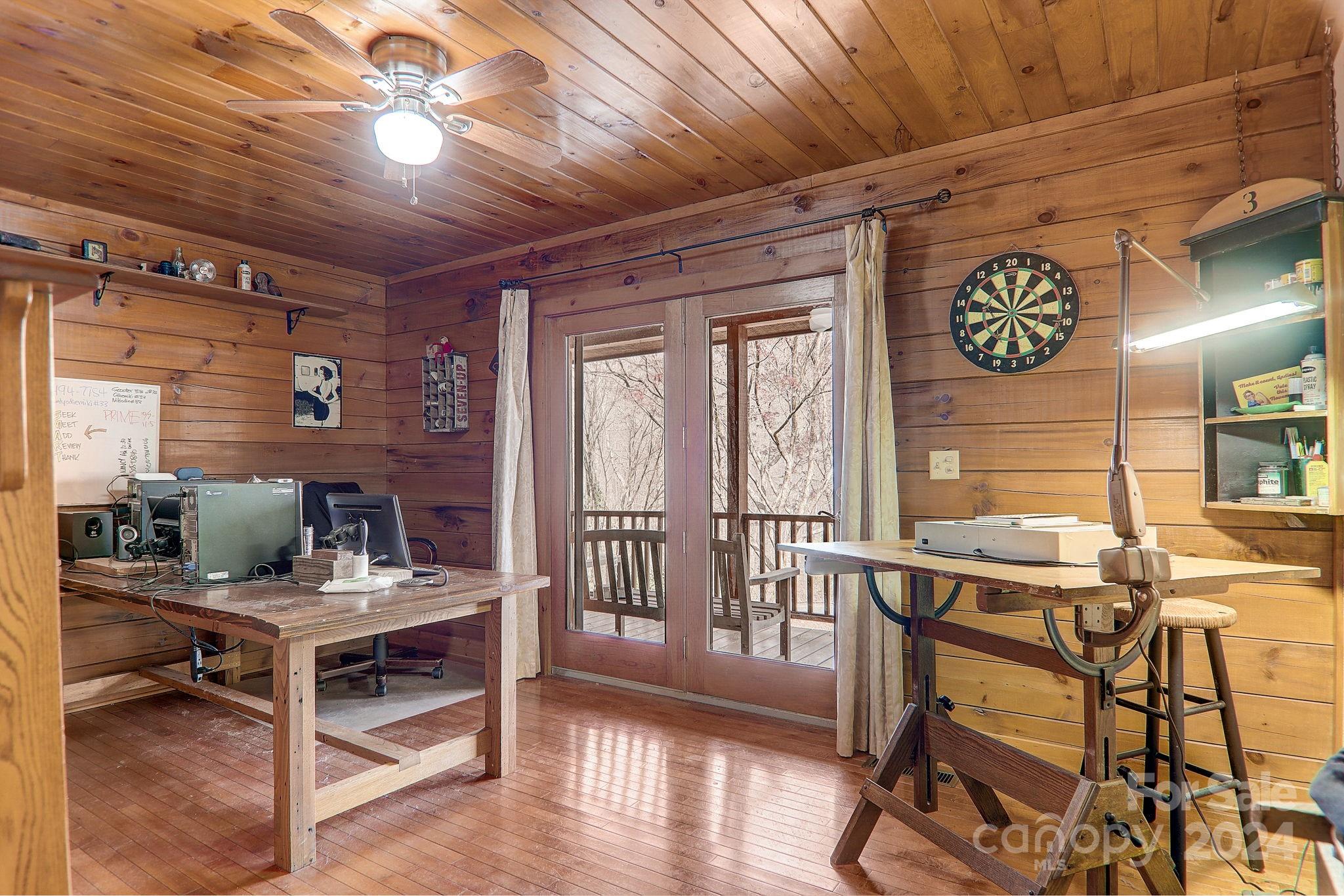 33 Poplar Ridge Lane