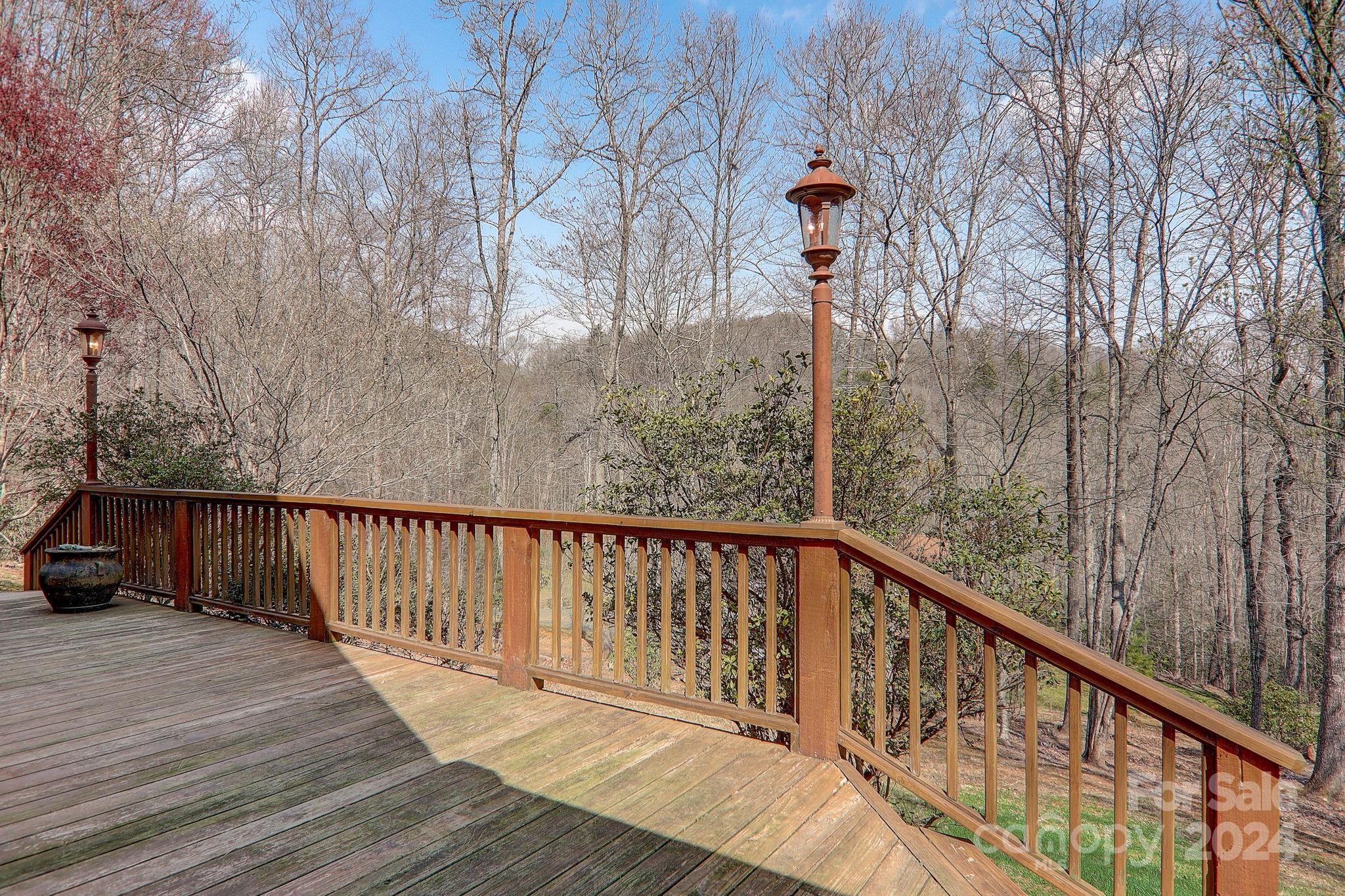 33 Poplar Ridge Lane
