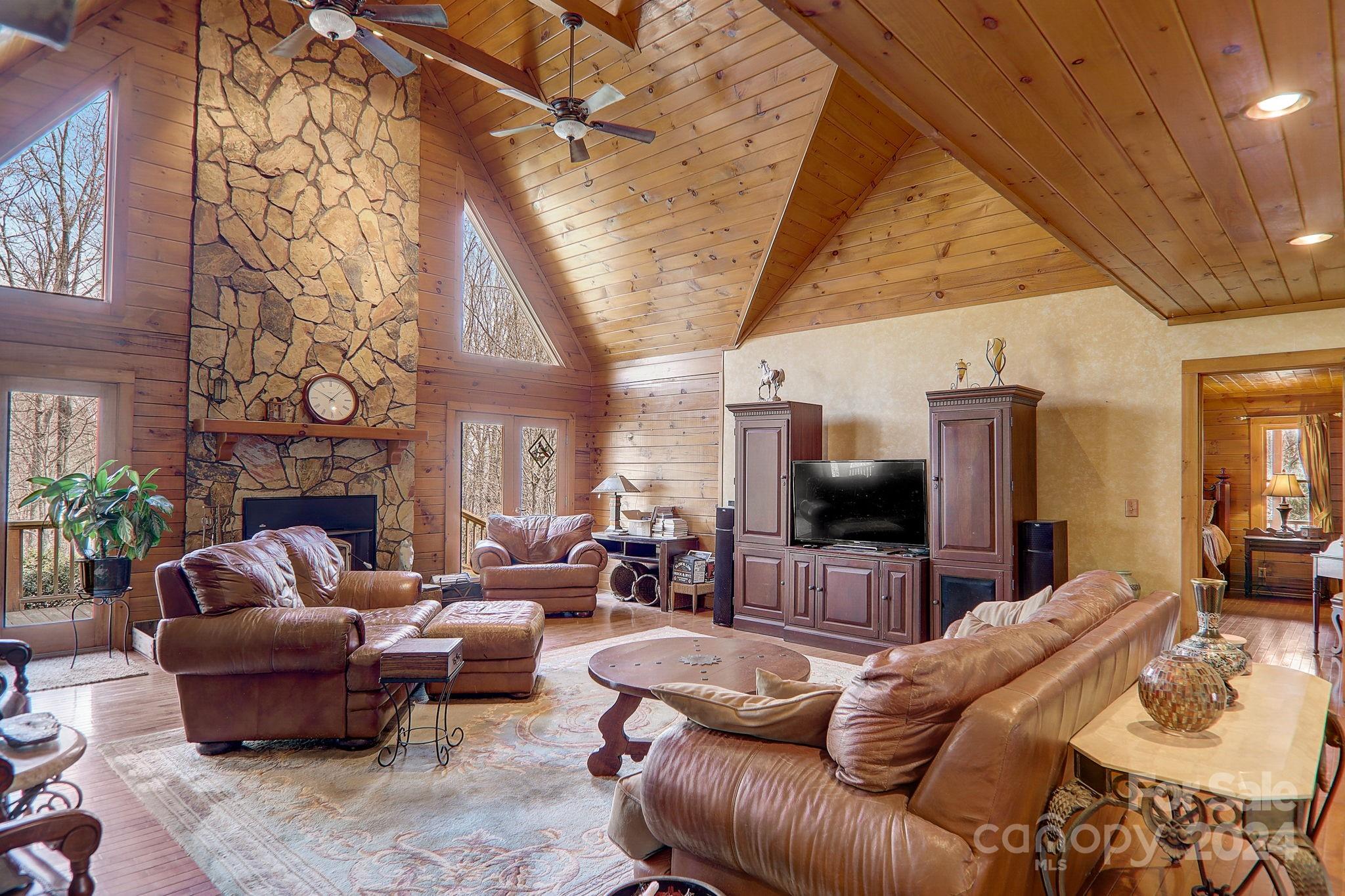 33 Poplar Ridge Lane