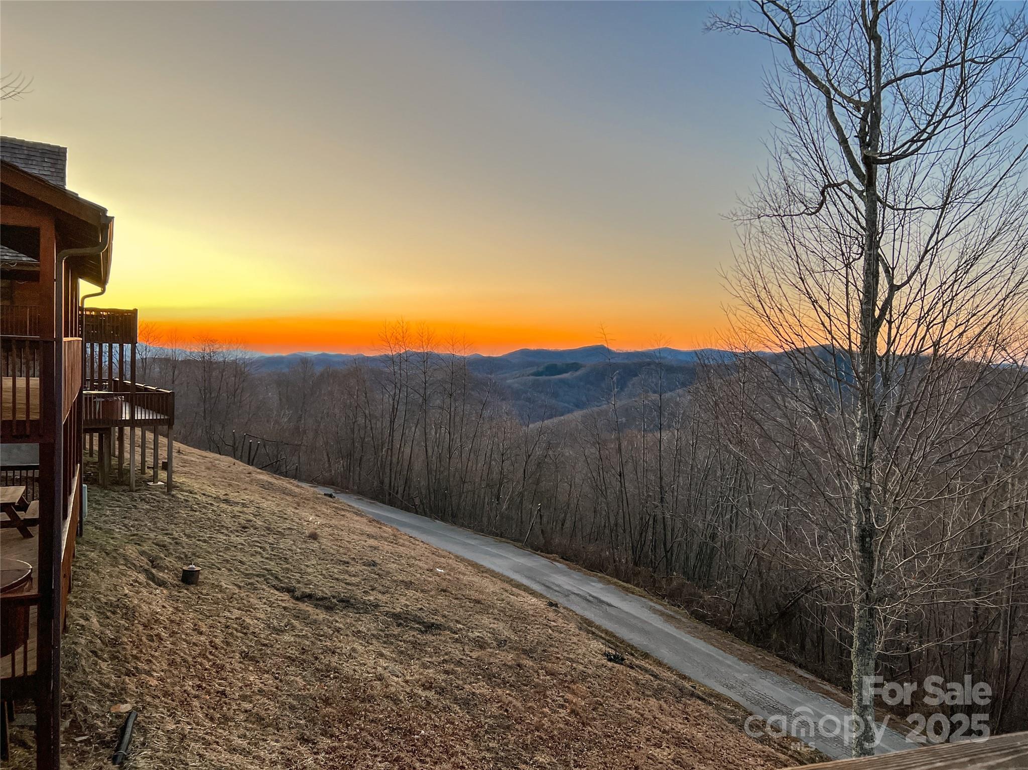 41 Scenic Wolf Drive