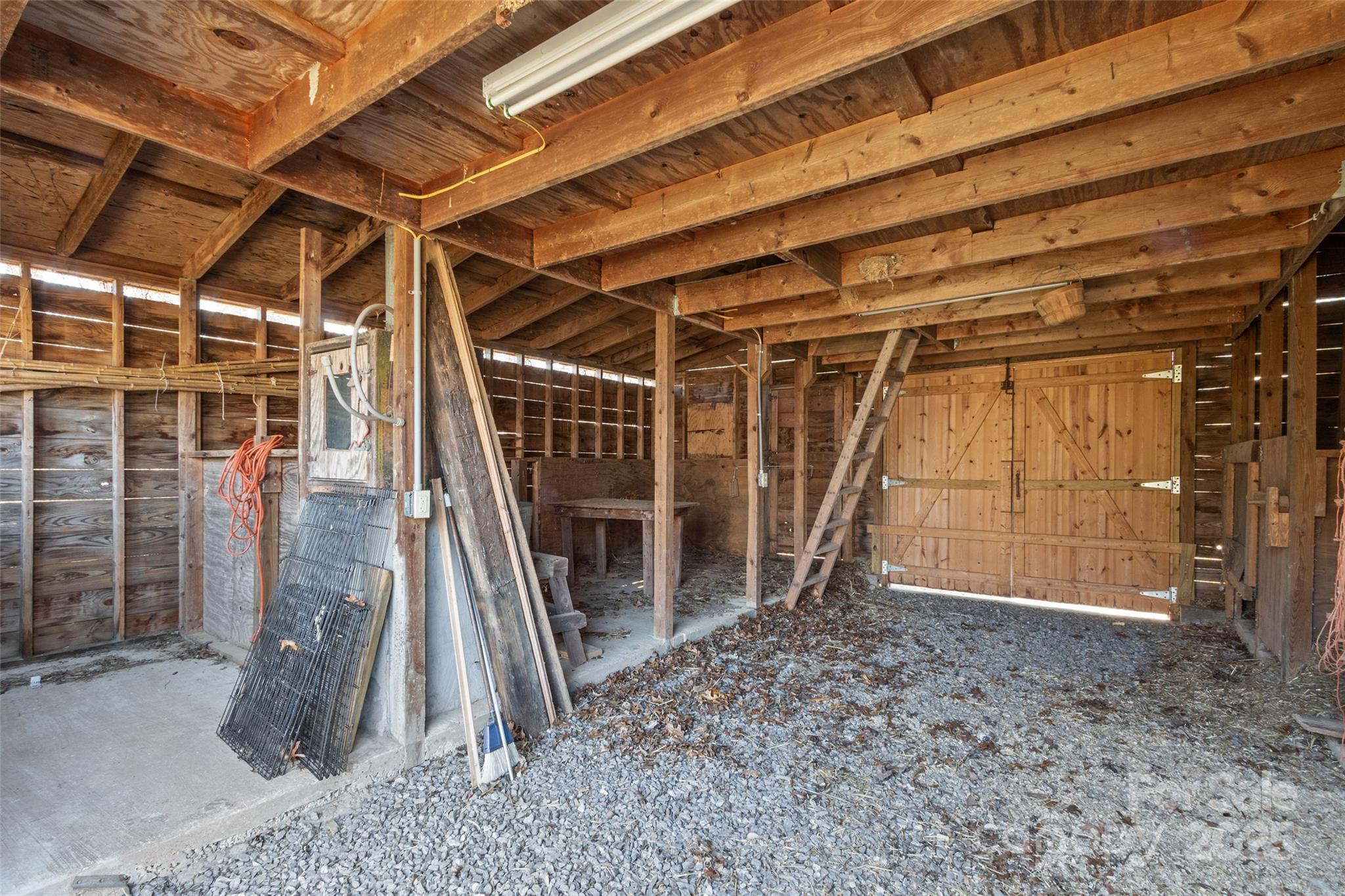 207 Strawberry Hill Lane