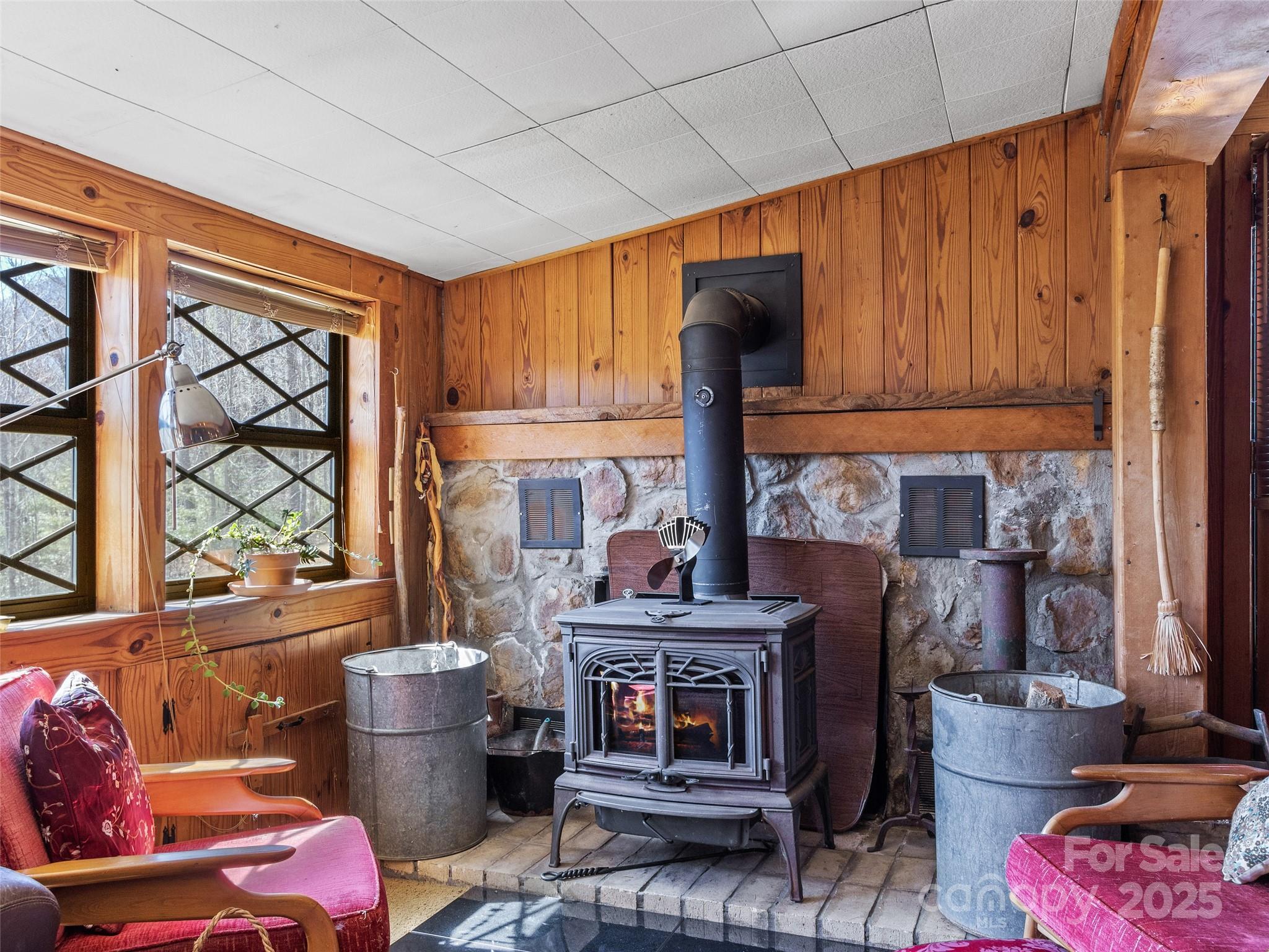 207 Strawberry Hill Lane