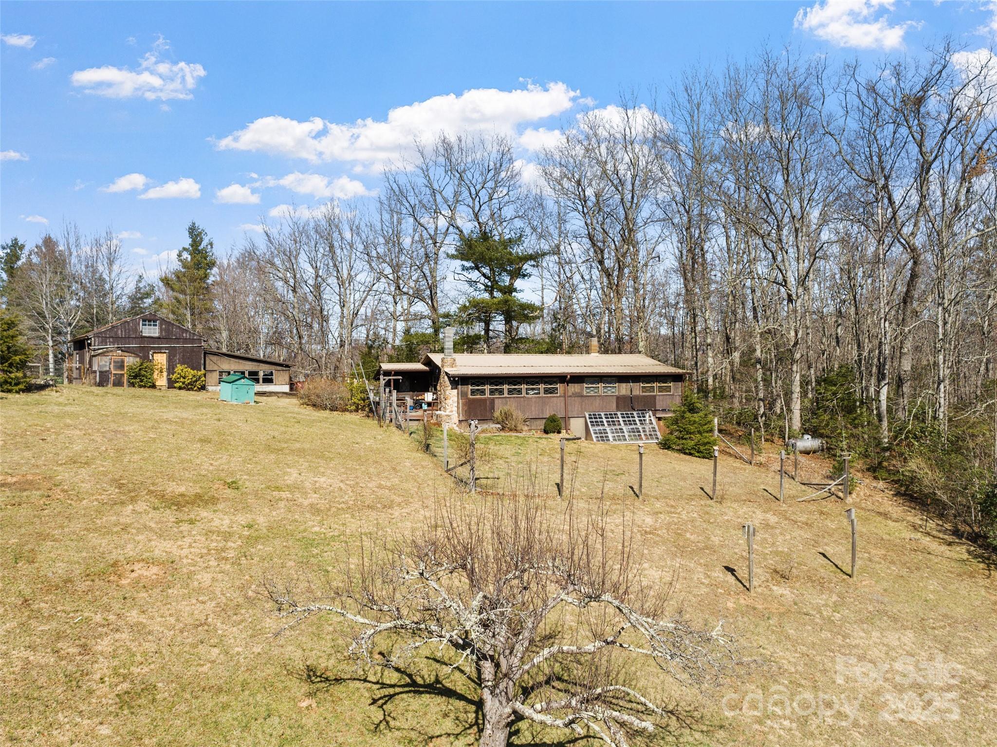 207 Strawberry Hill Lane