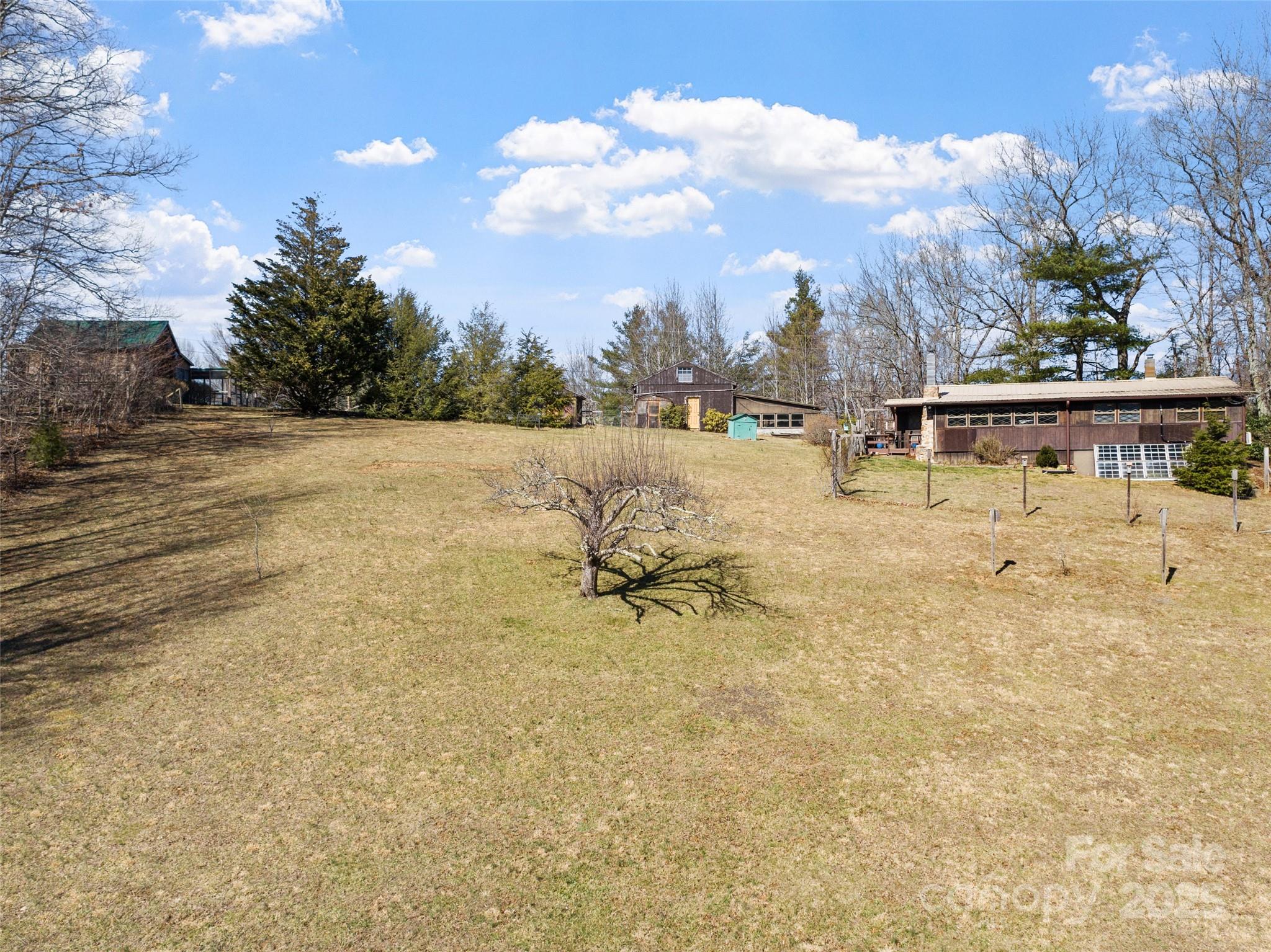 207 Strawberry Hill Lane
