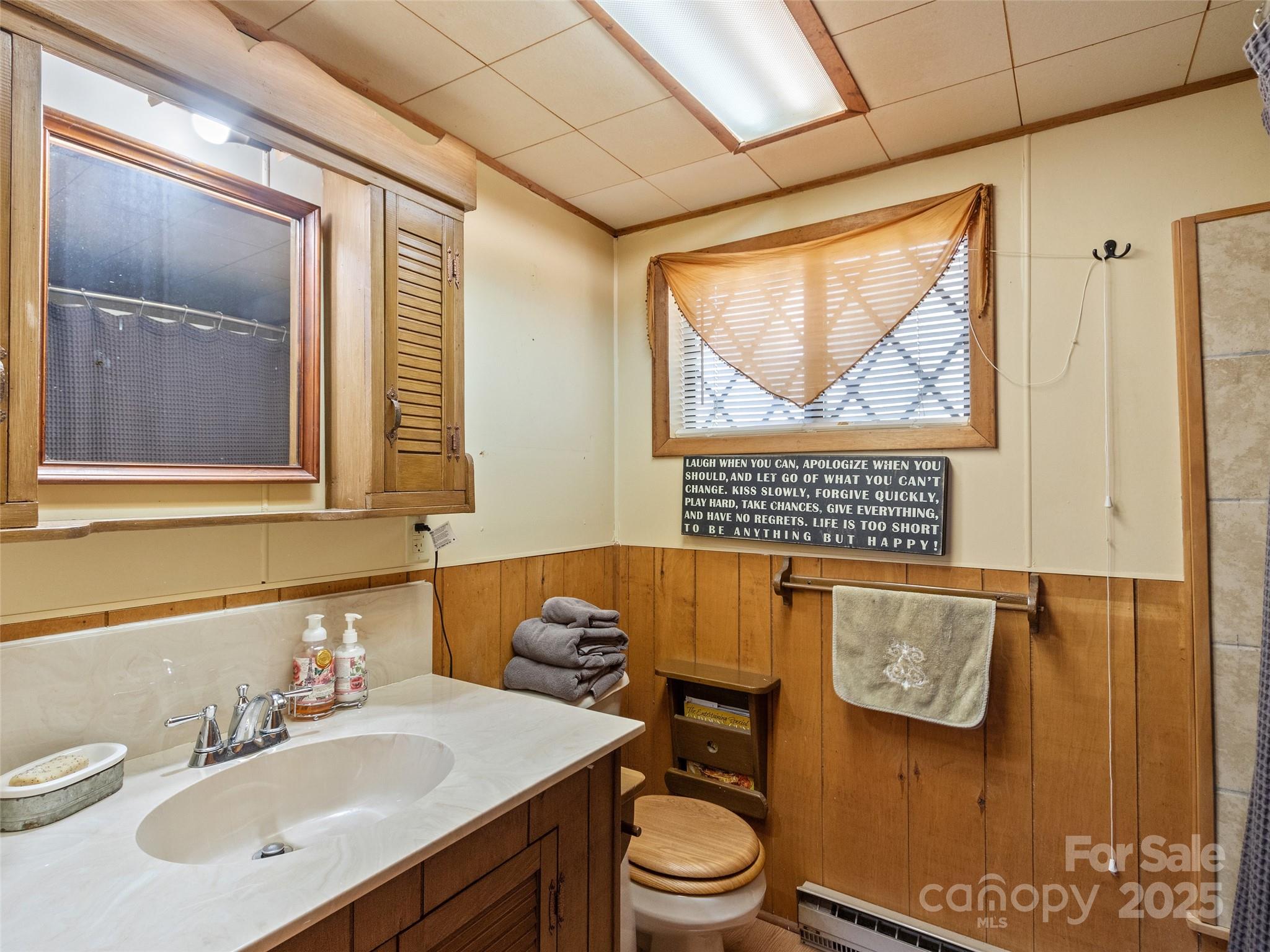 207 Strawberry Hill Lane