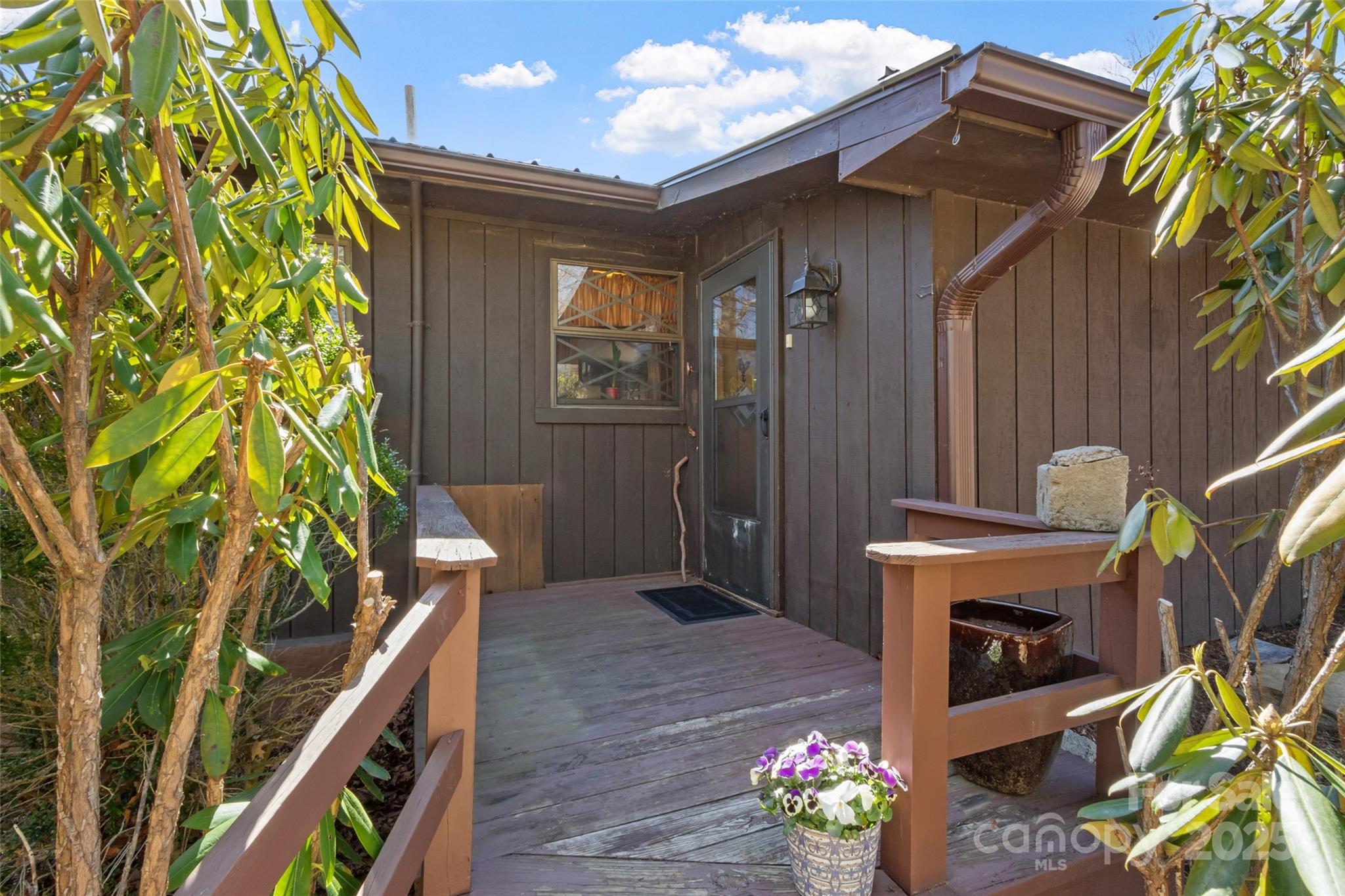 207 Strawberry Hill Lane