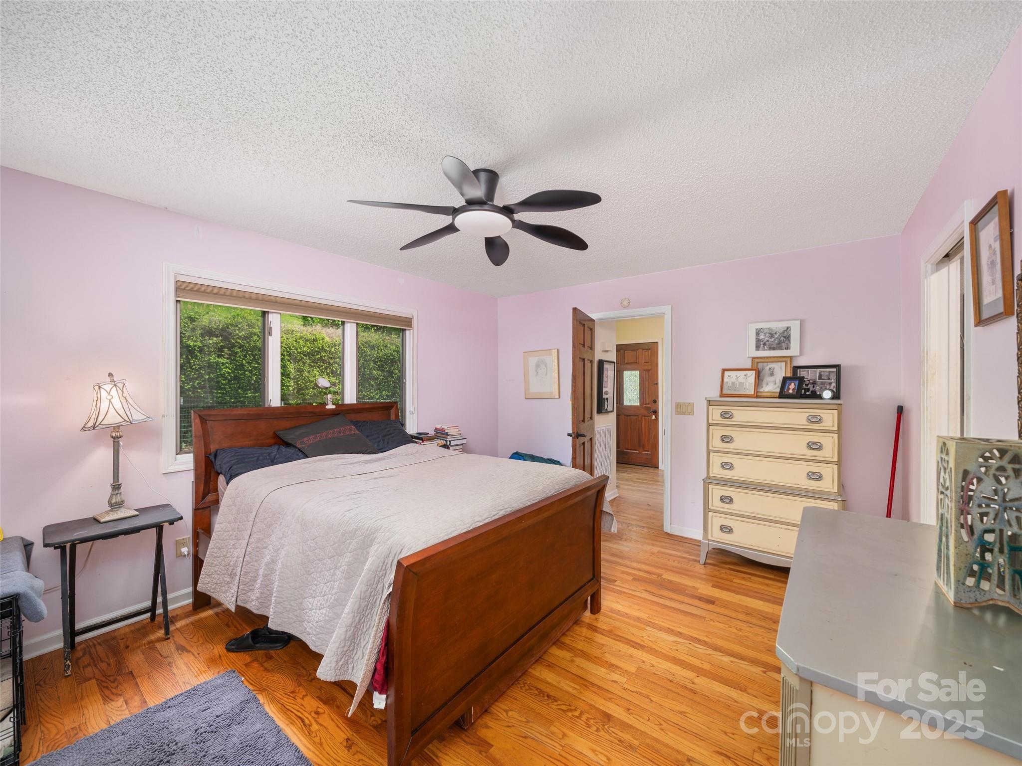 317 Robertson Street Unit: 1/K