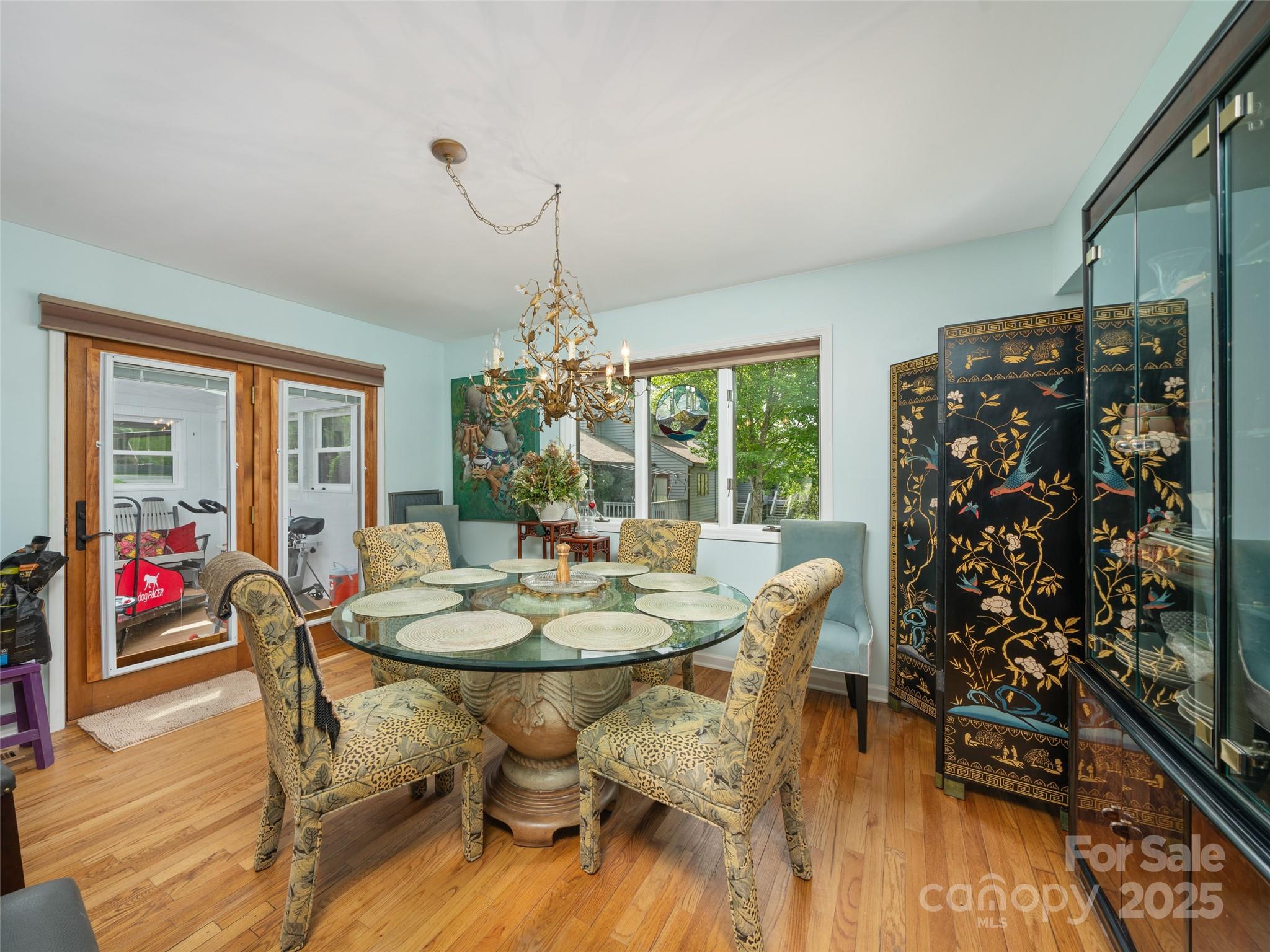 317 Robertson Street Unit: 1/K