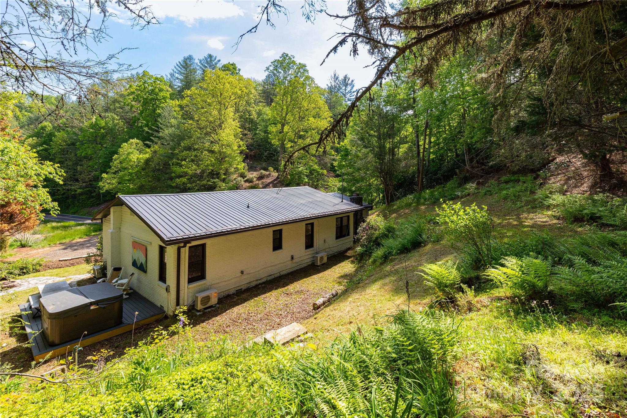 610 Banks Creek Road