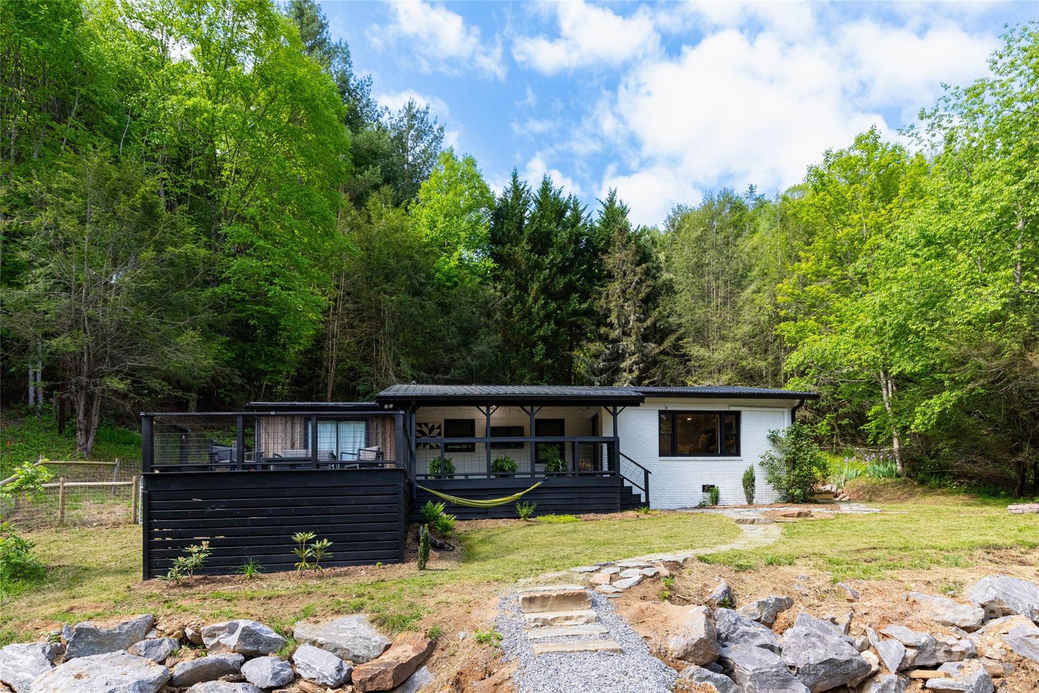 610 Banks Creek Road
