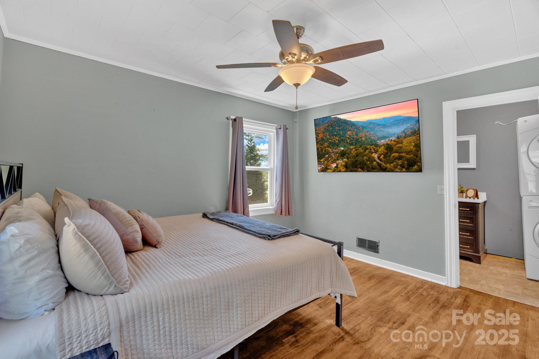 202 Hillside Drive