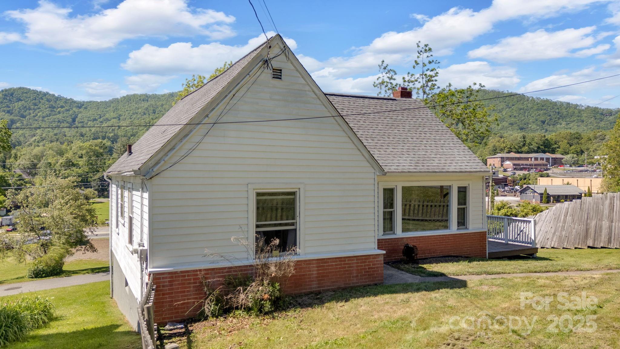 202 Hillside Drive