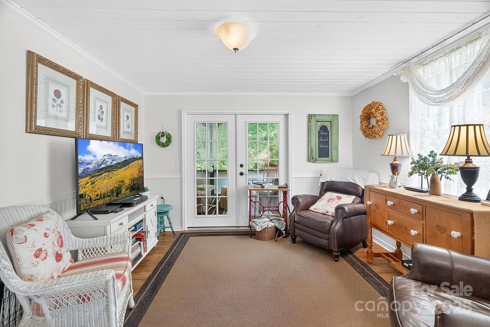 665 Upper Pig Pen Road