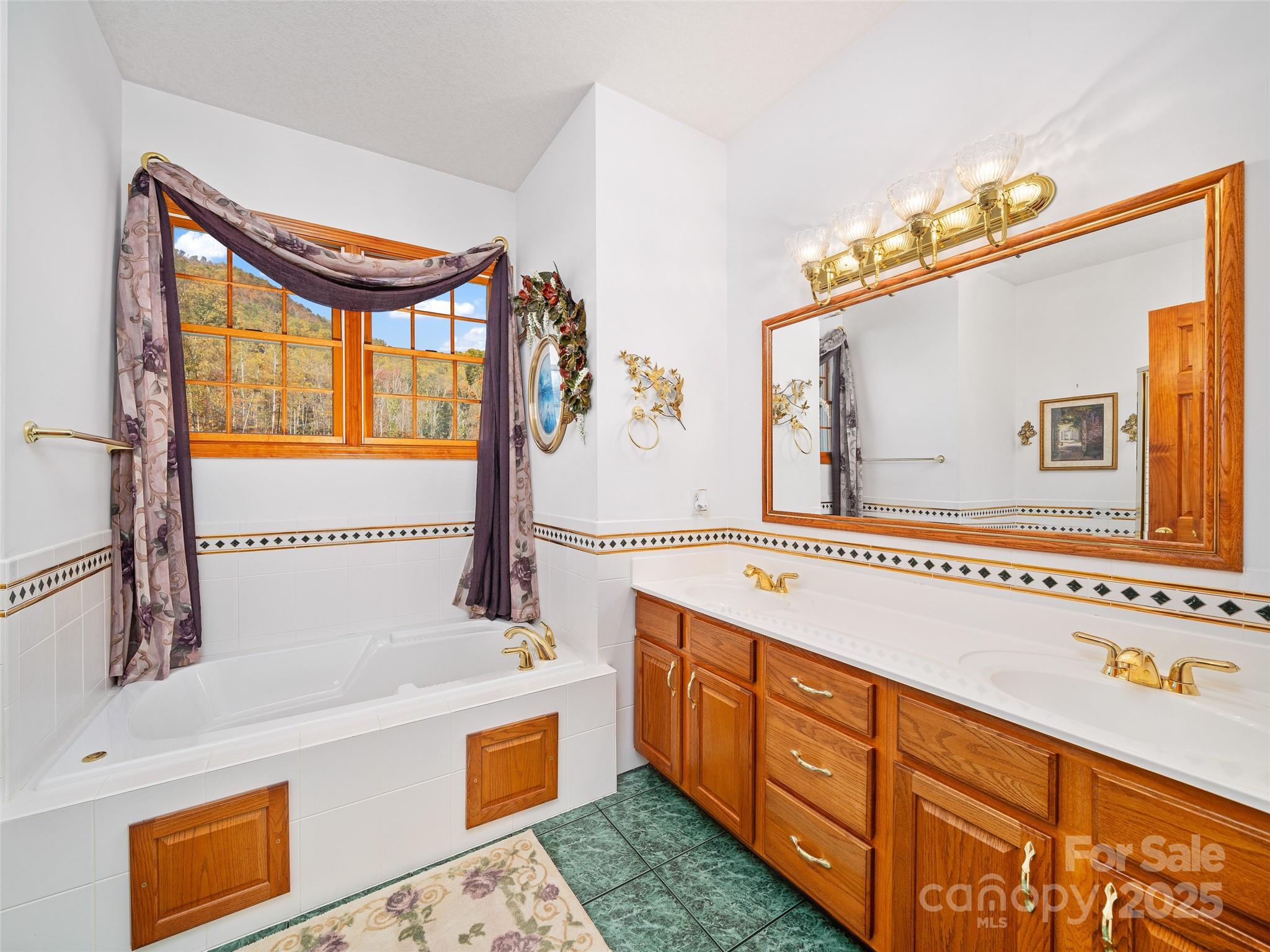 1715 Green Mountain Drive