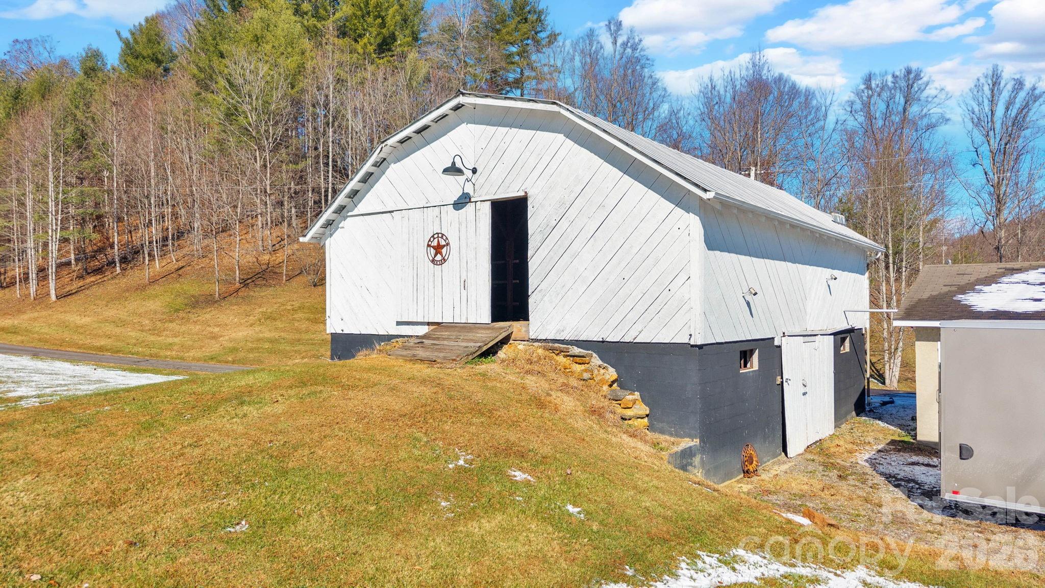 2581 Double Island Road