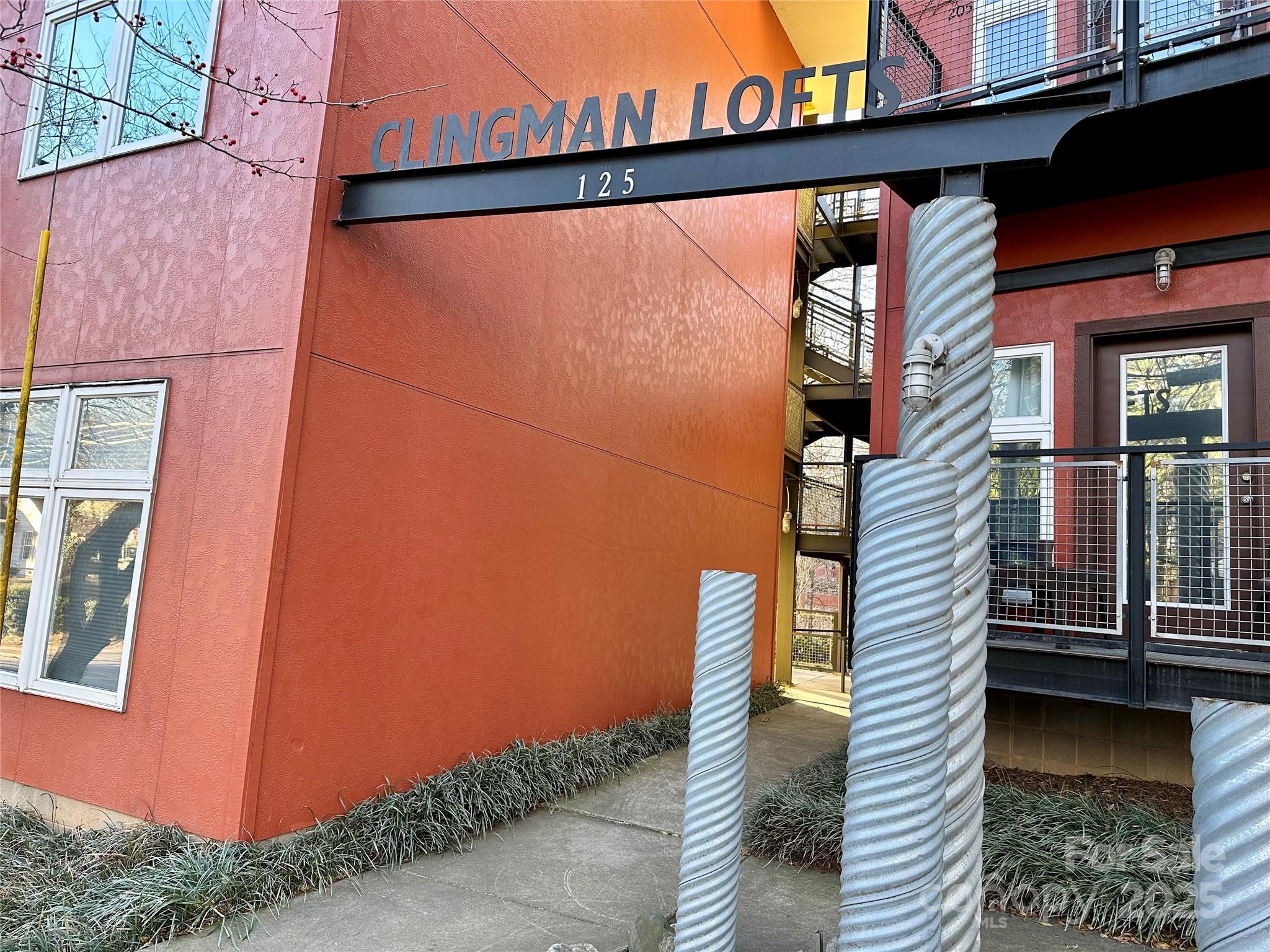 125 Clingman Avenue Unit: 203