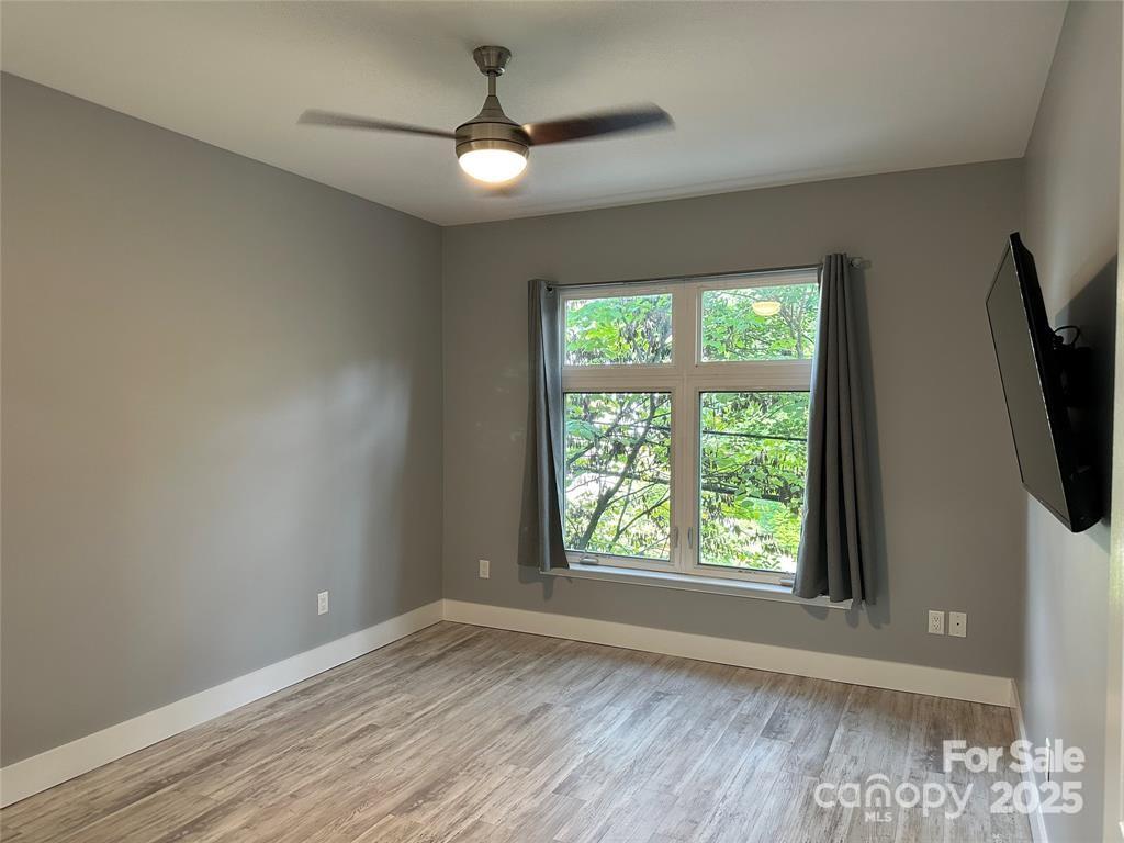 125 Clingman Avenue Unit: 203