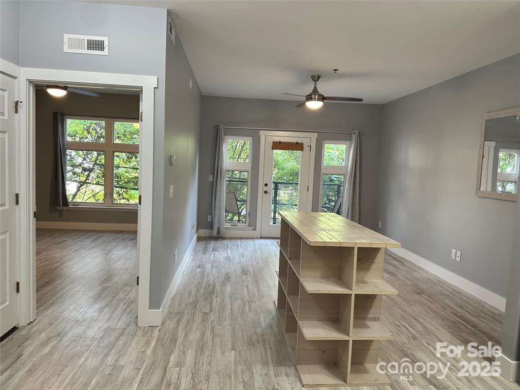 125 Clingman Avenue Unit: 203