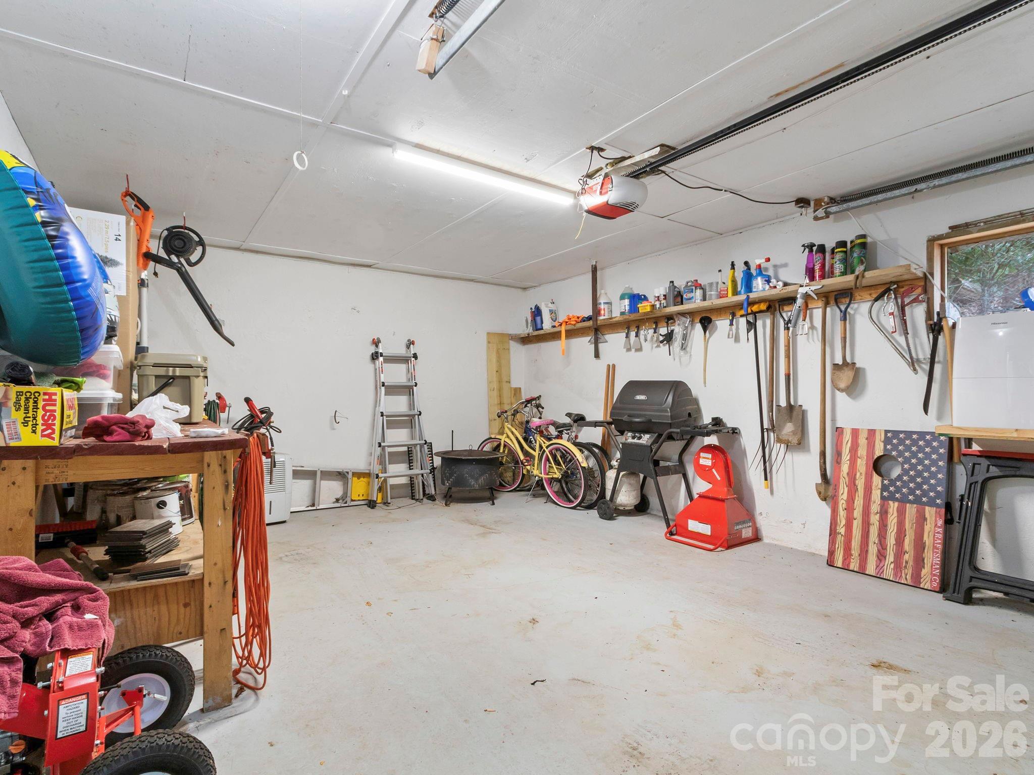 1135 S Toe River Road