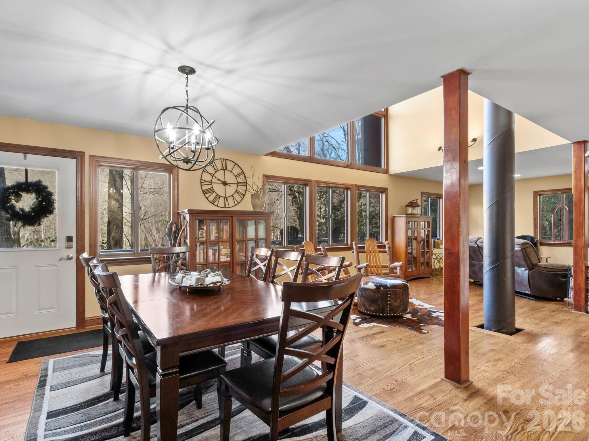 1135 S Toe River Road