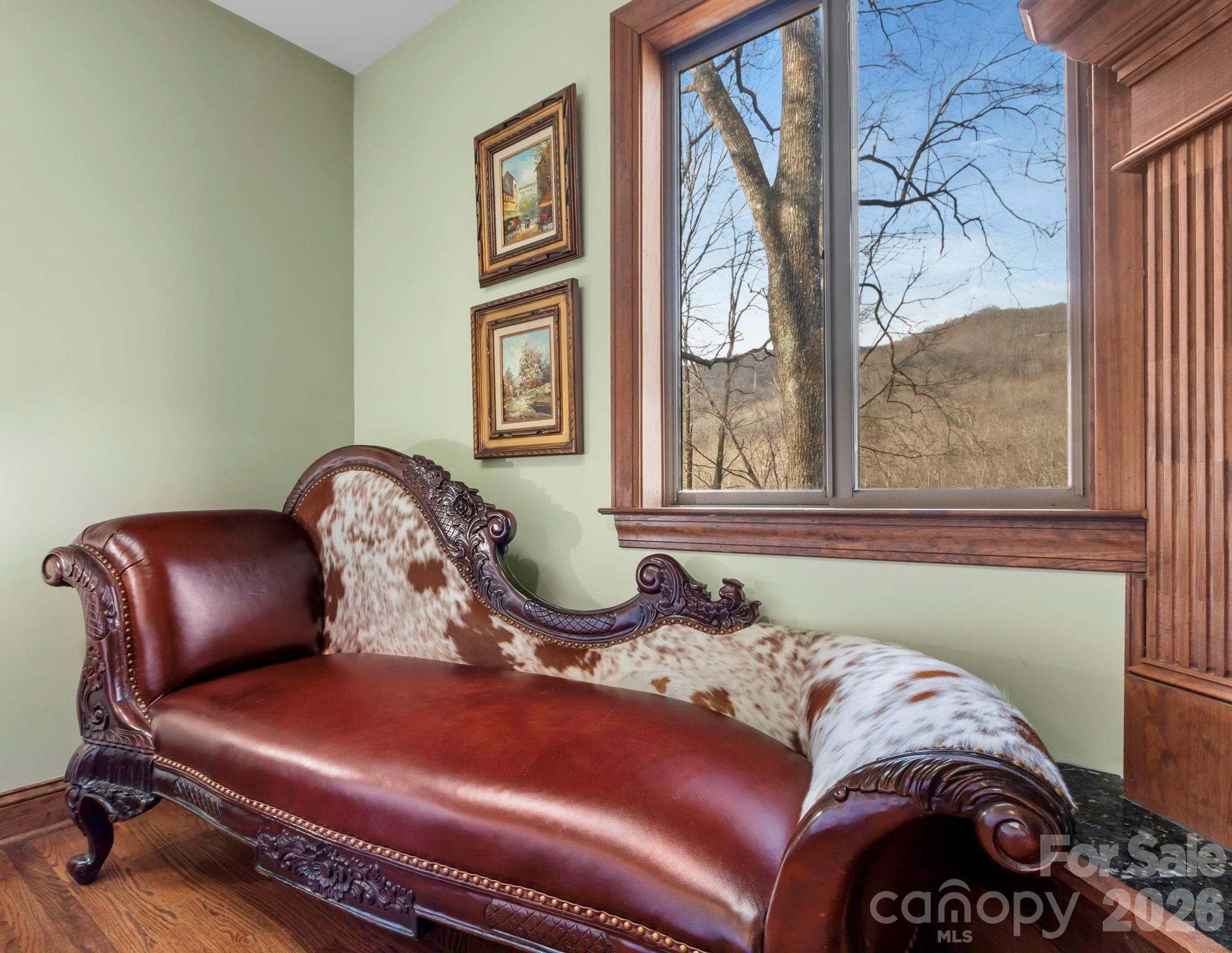 1135 S Toe River Road