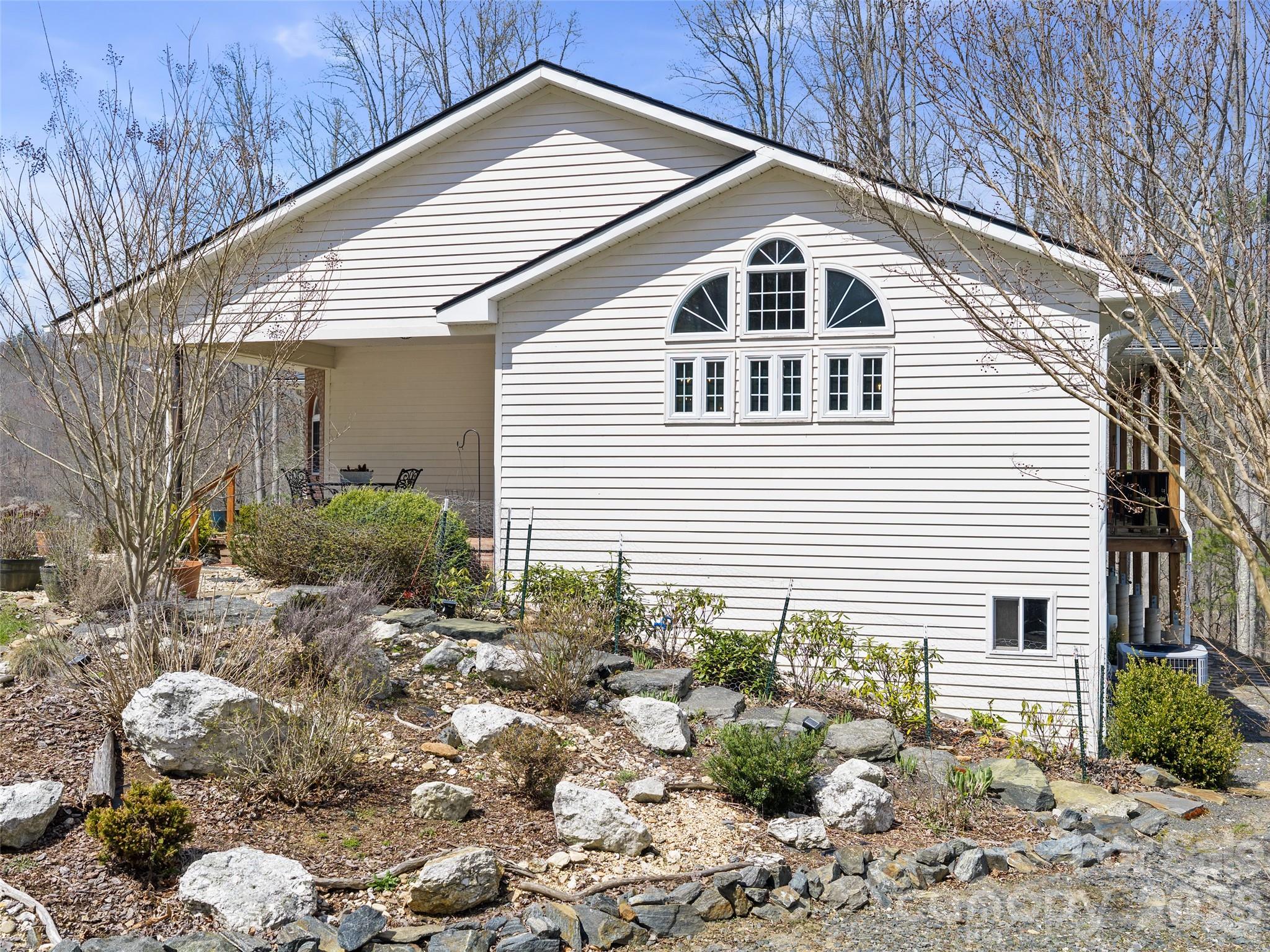 12 Riverview Drive