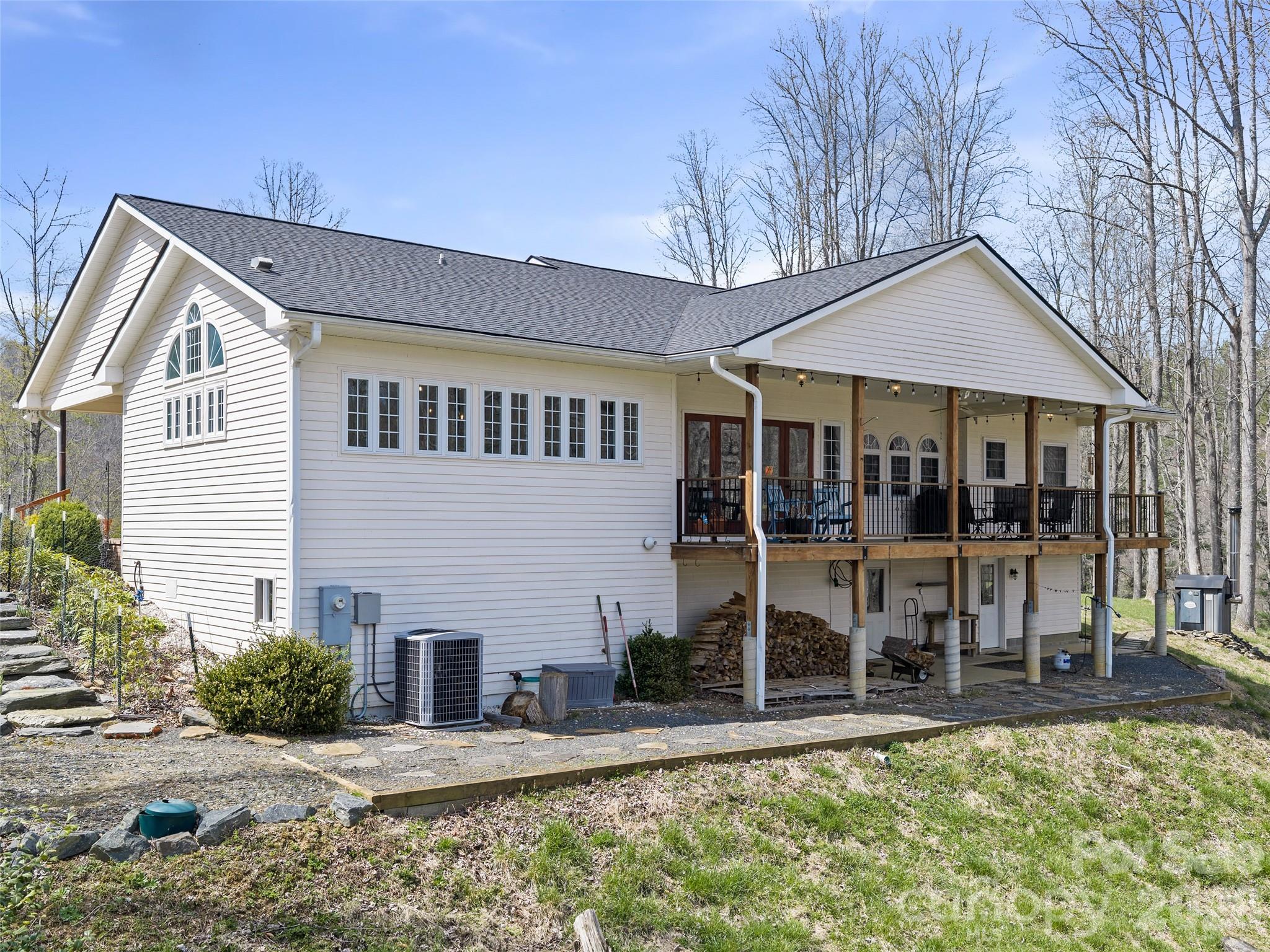 12 Riverview Drive