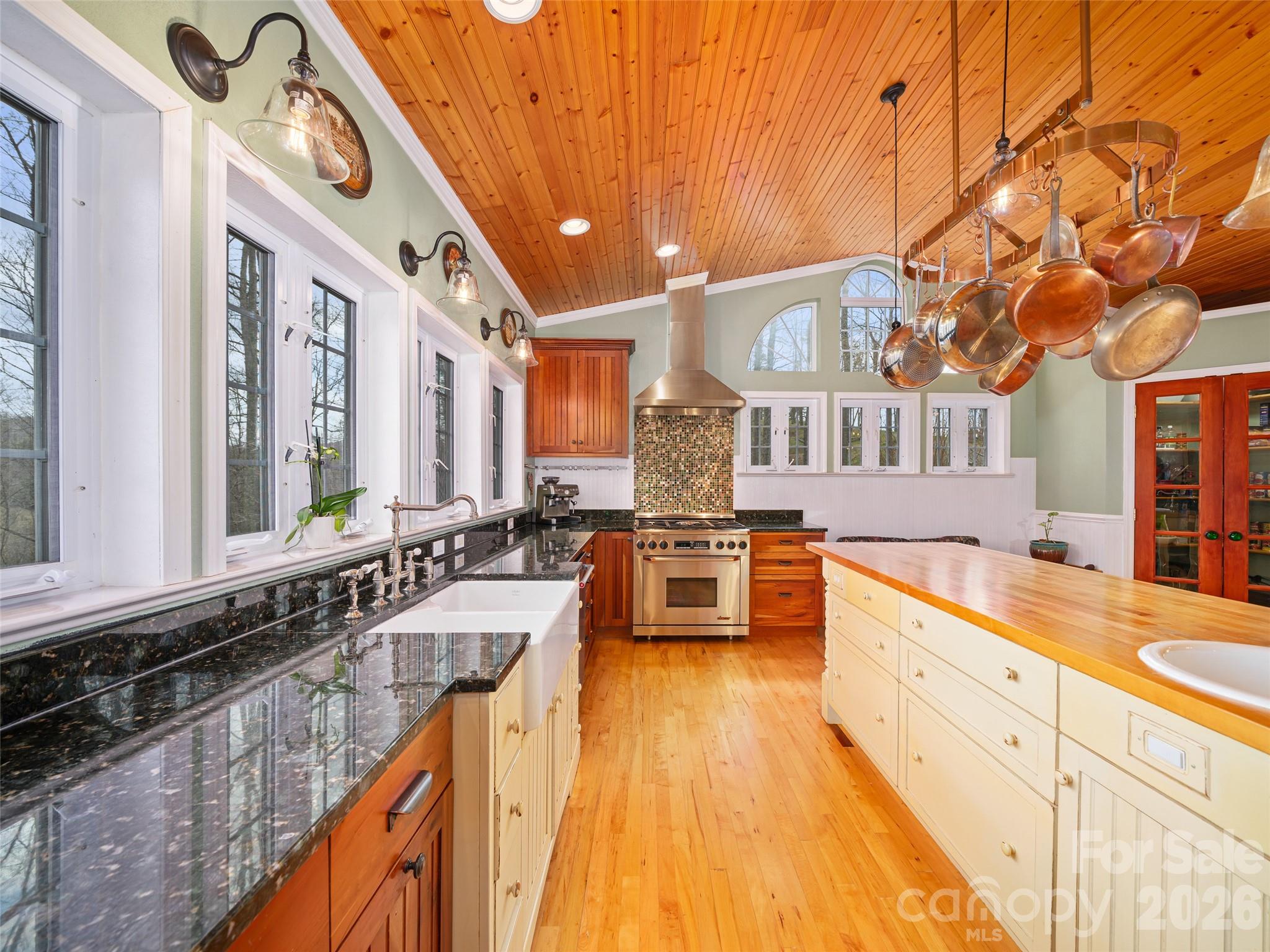 12 Riverview Drive