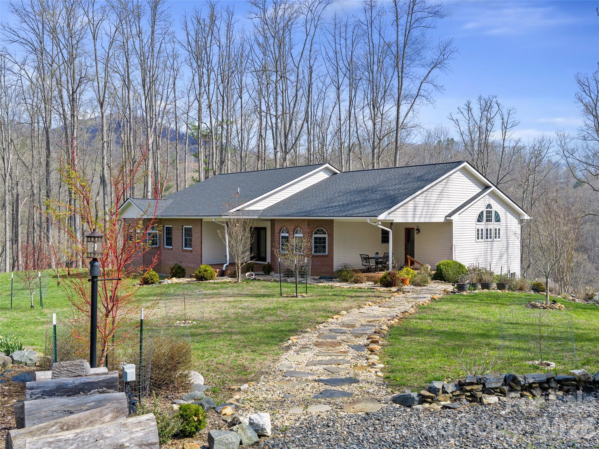 12 Riverview Drive