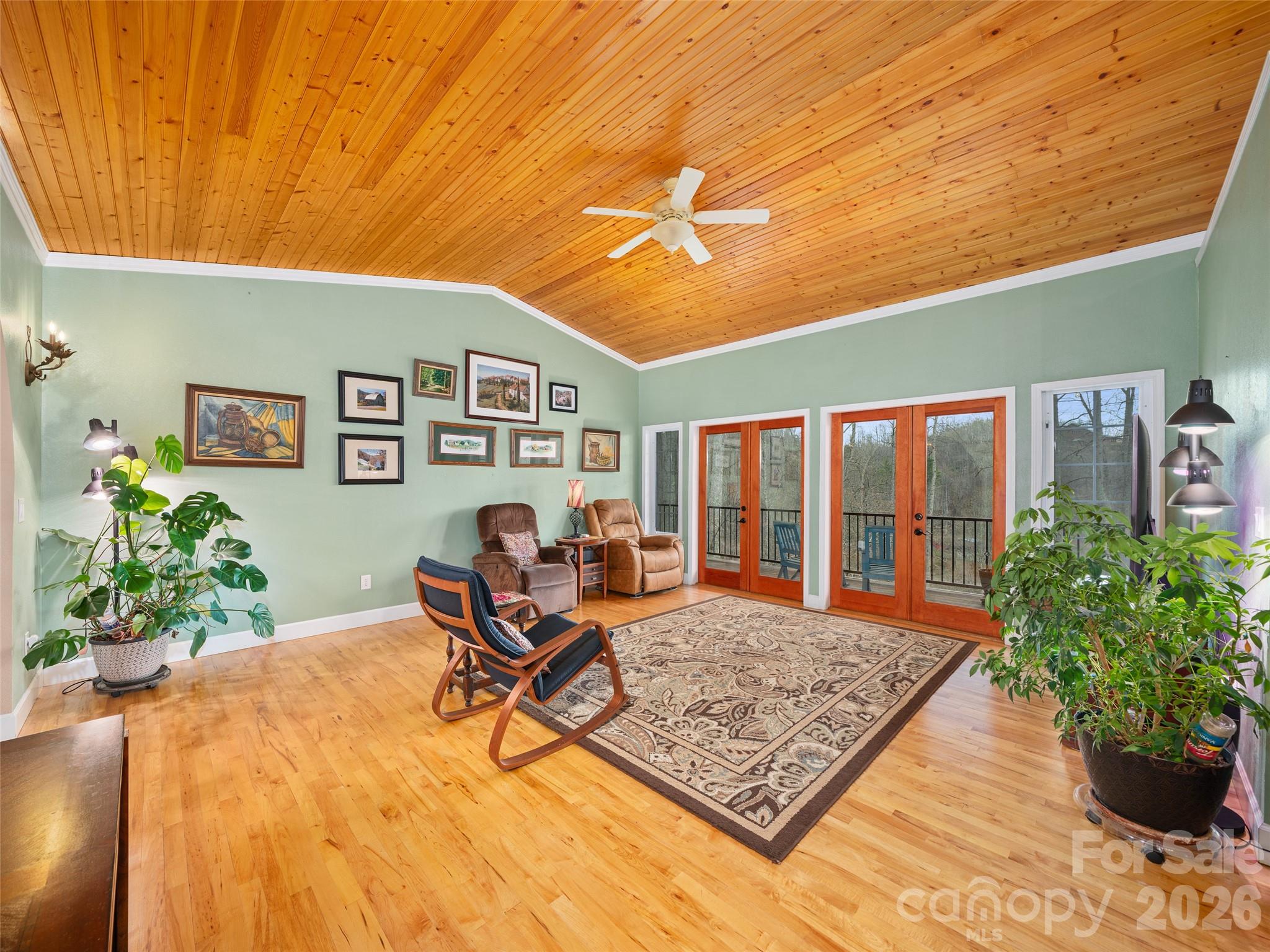 12 Riverview Drive