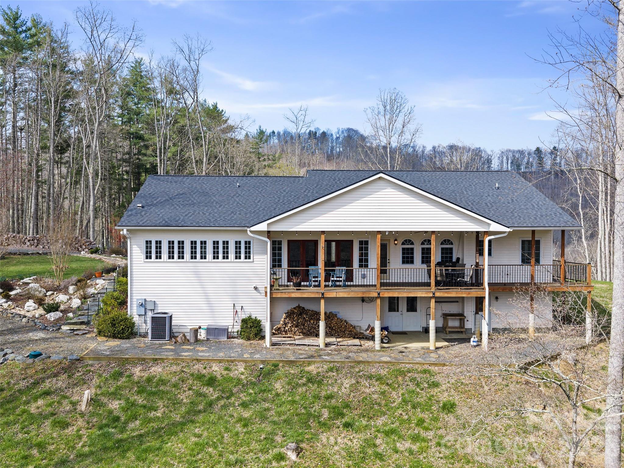12 Riverview Drive