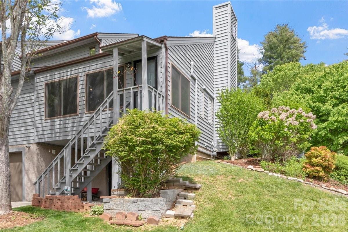 301 Robertson Street