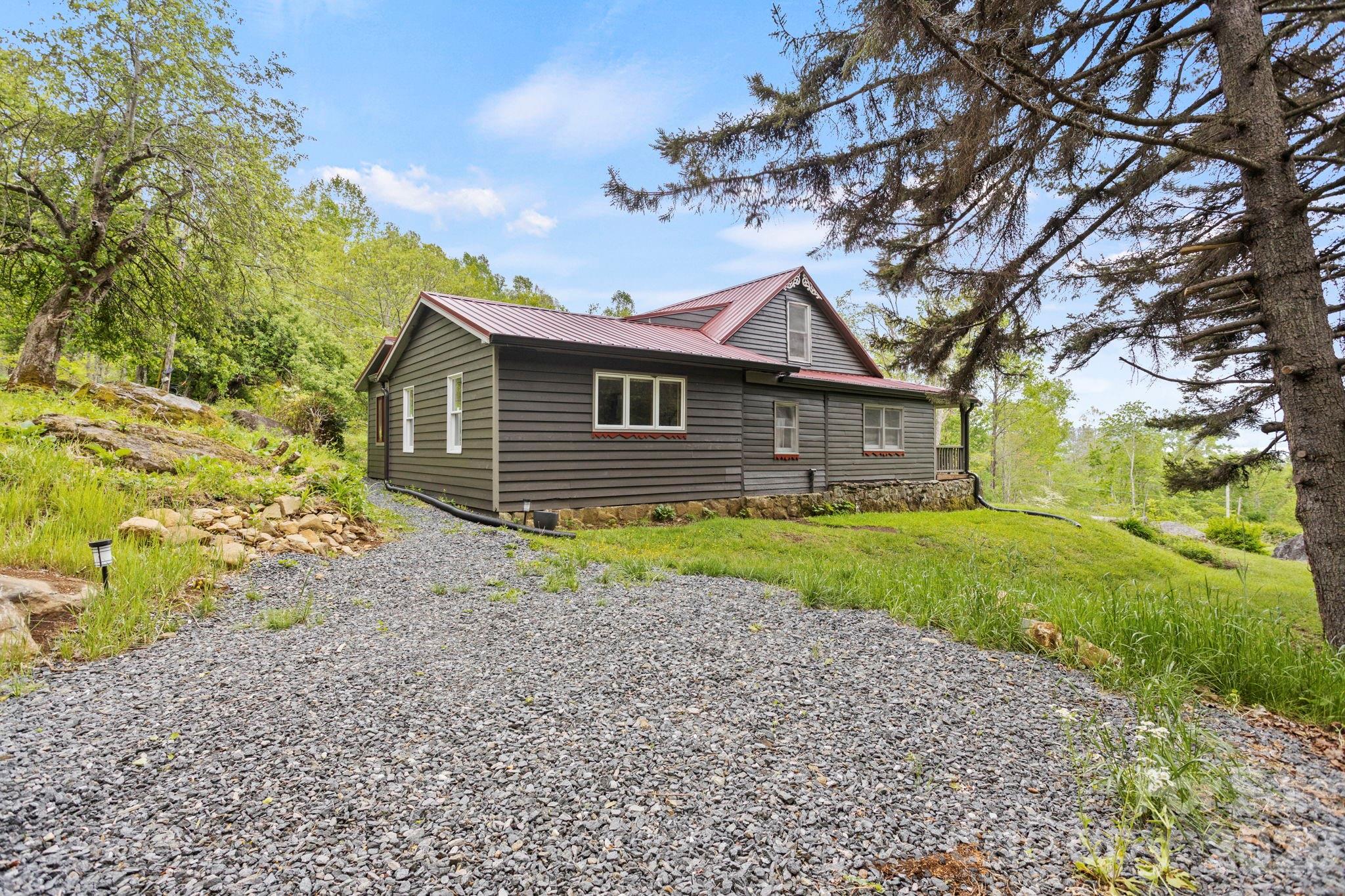 1108 Pine Root Branch Road