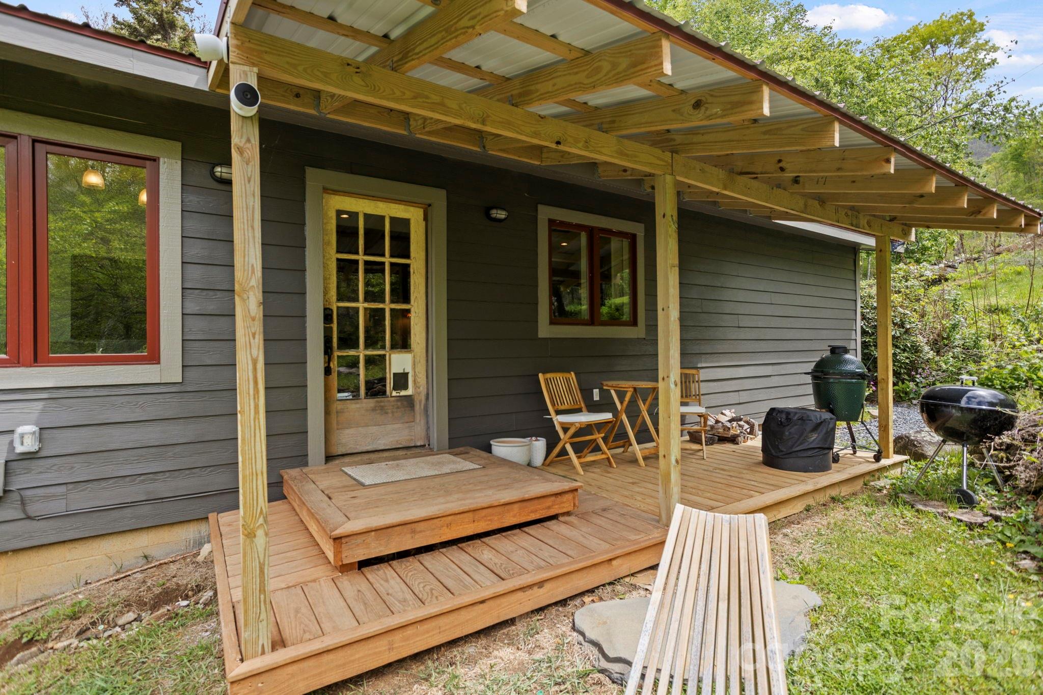 1108 Pine Root Branch Road