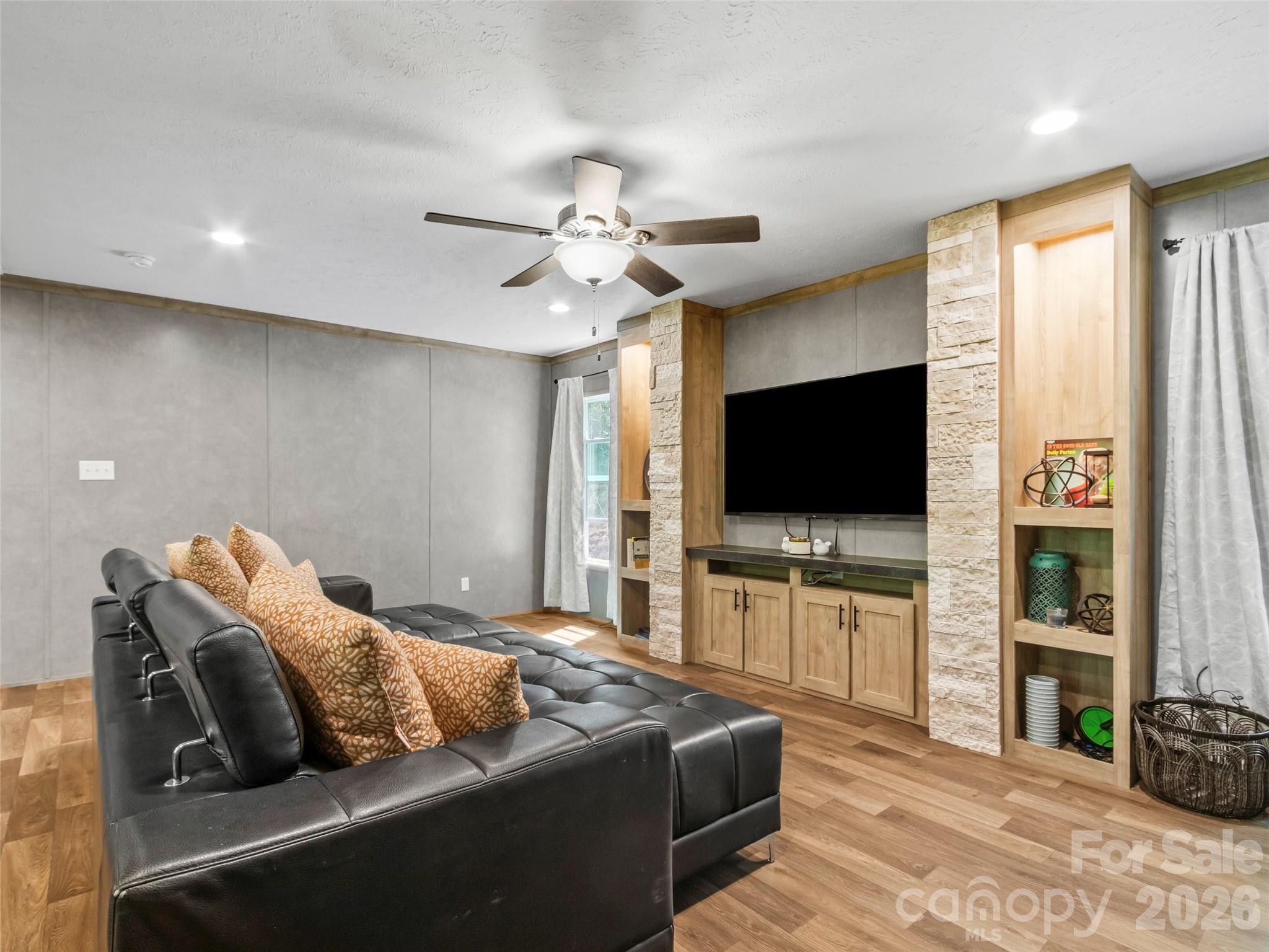 293 Spar Mill Road