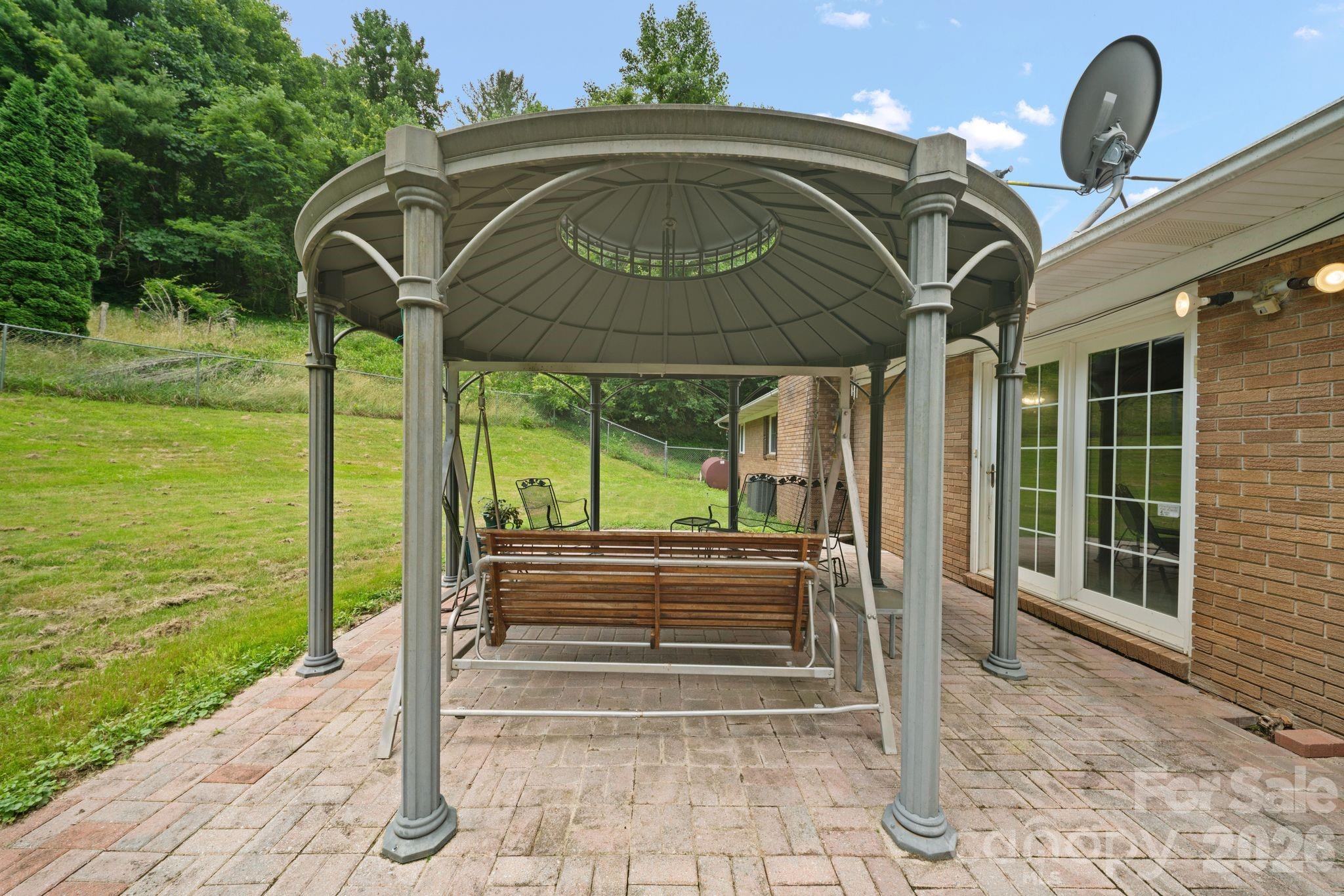 528 Baccus Siding Road