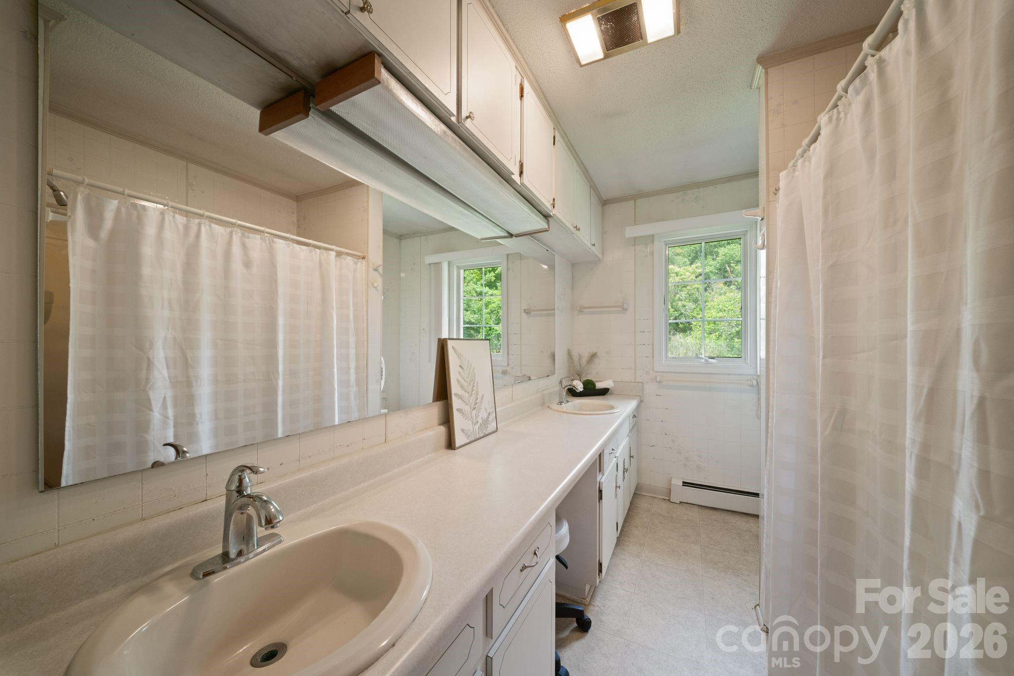 528 Baccus Siding Road