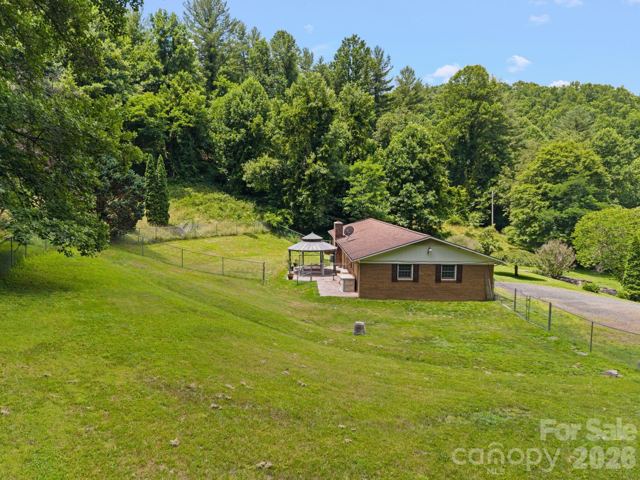 528 Baccus Siding Road