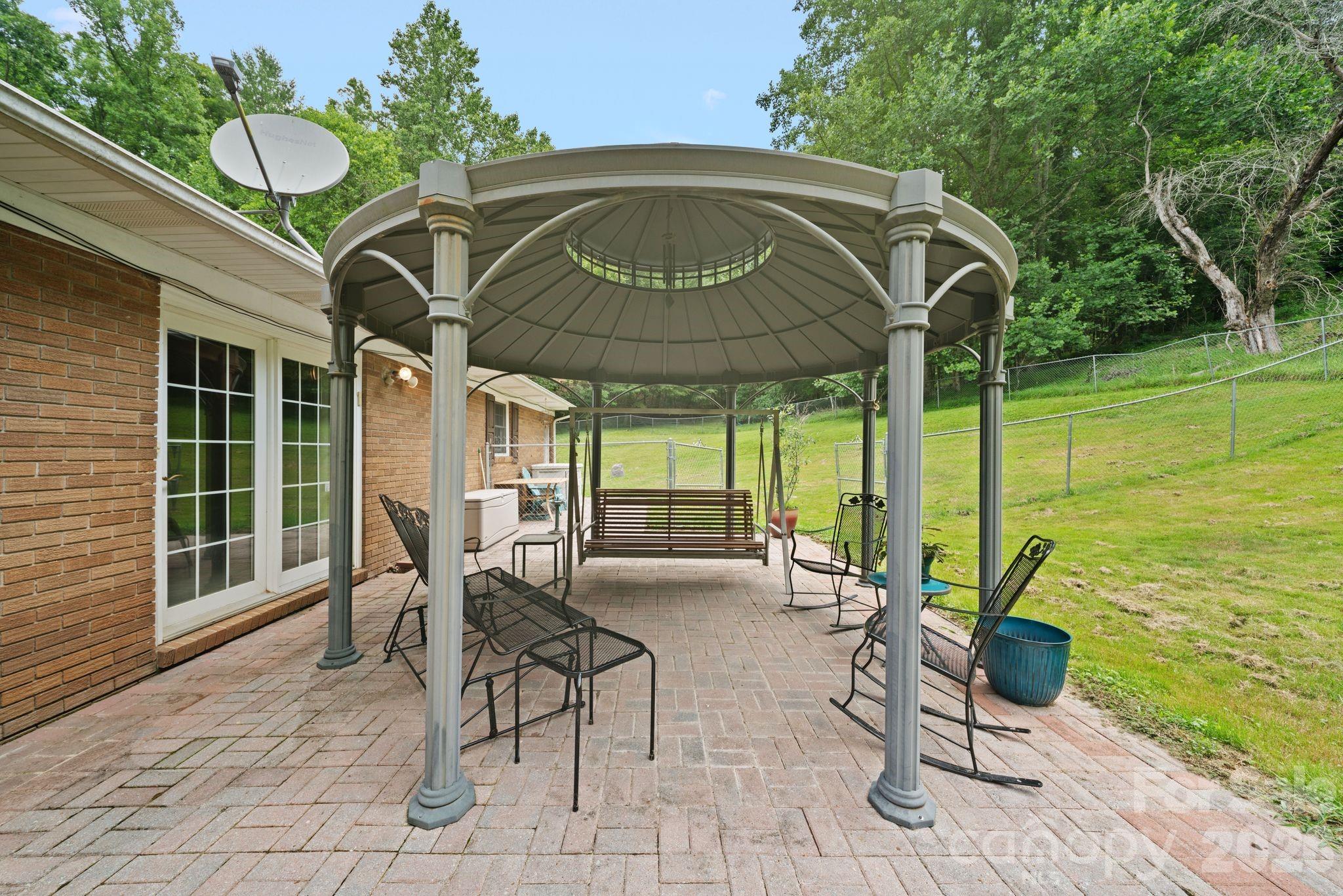 528 Baccus Siding Road