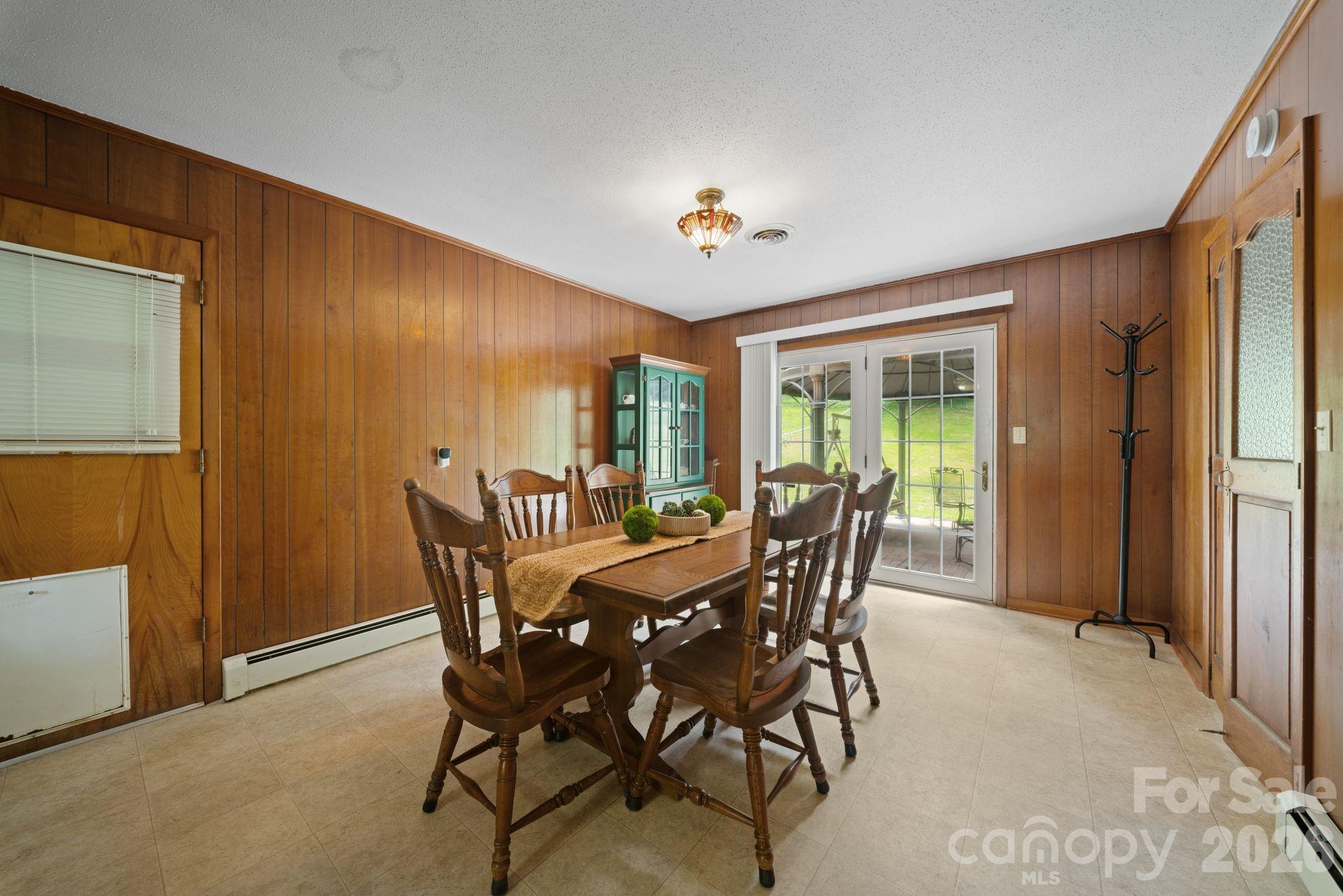 528 Baccus Siding Road
