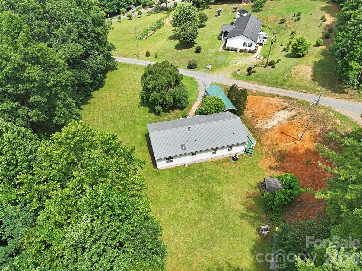 98 Cardinal Lane