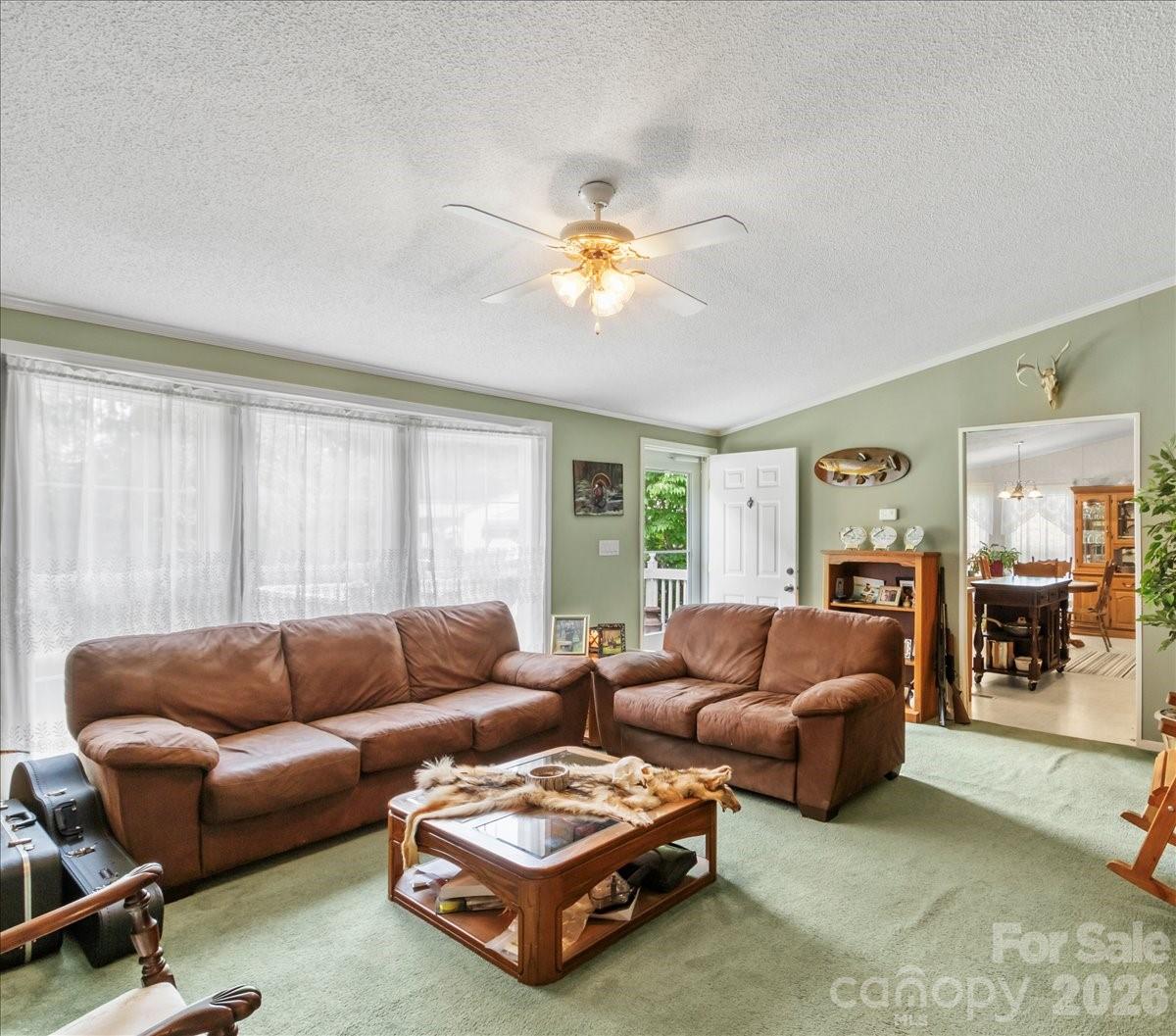 98 Cardinal Lane
