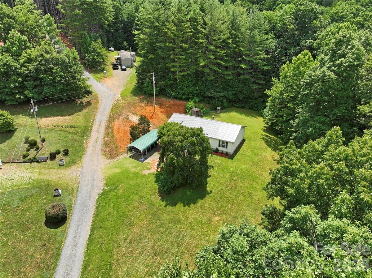 98 Cardinal Lane