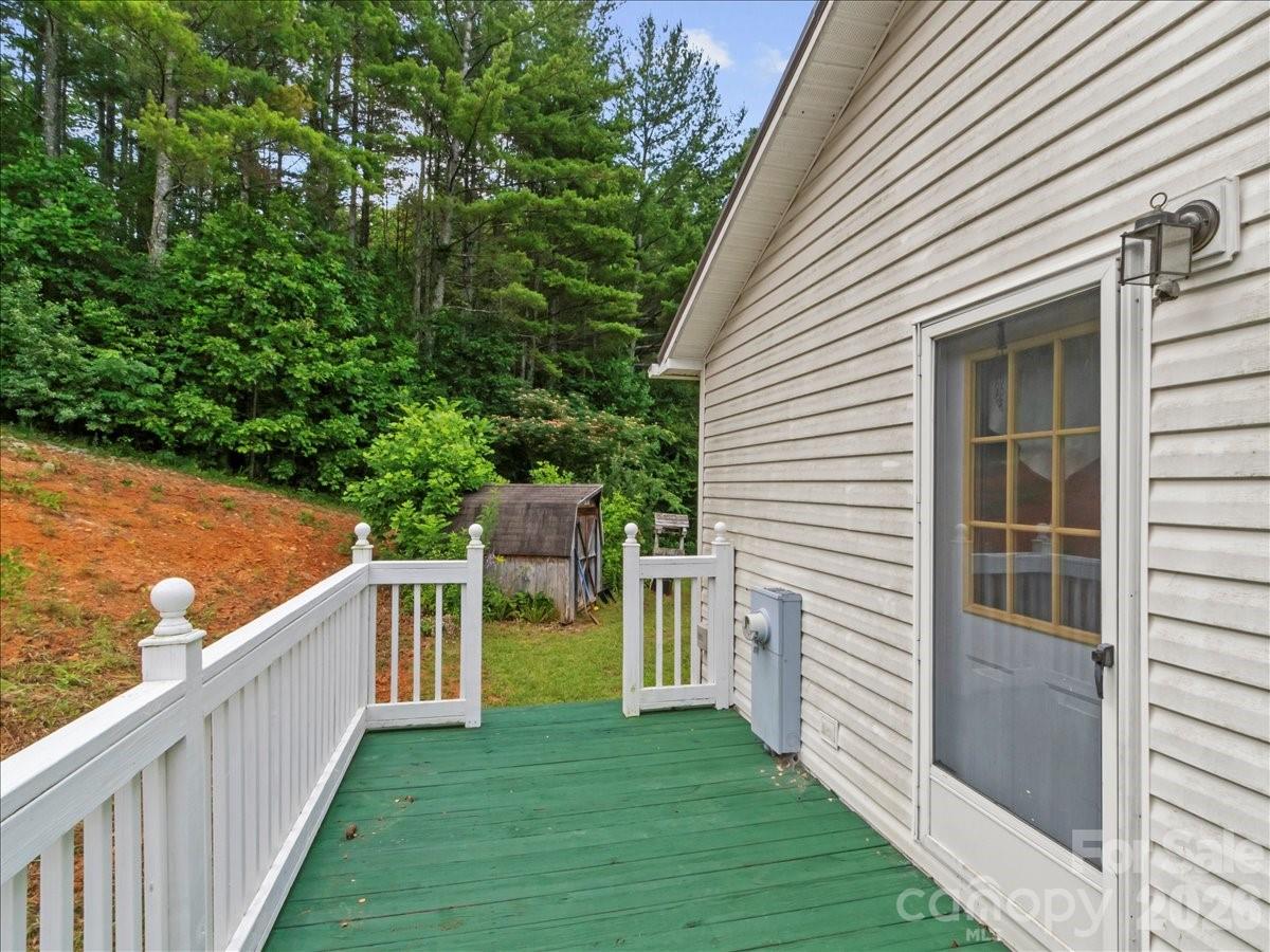 98 Cardinal Lane