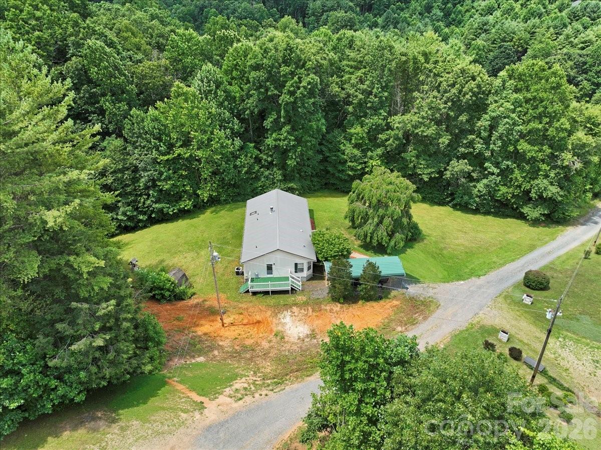 98 Cardinal Lane