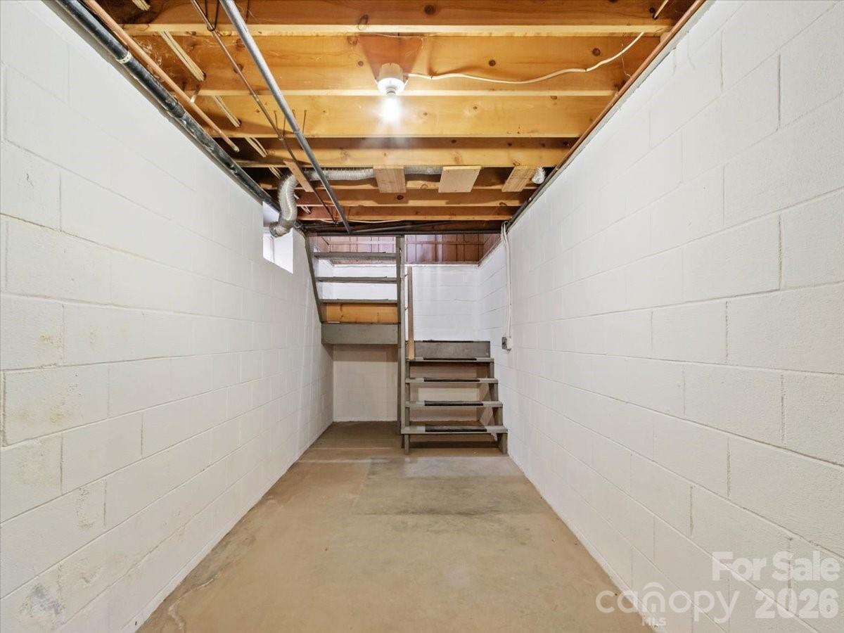 235 Rolling Ridge Loop