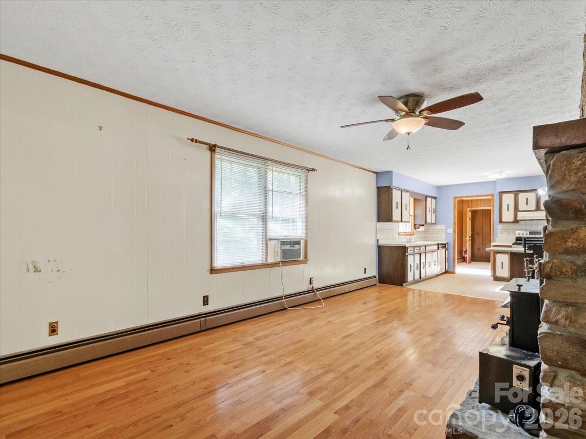 235 Rolling Ridge Loop