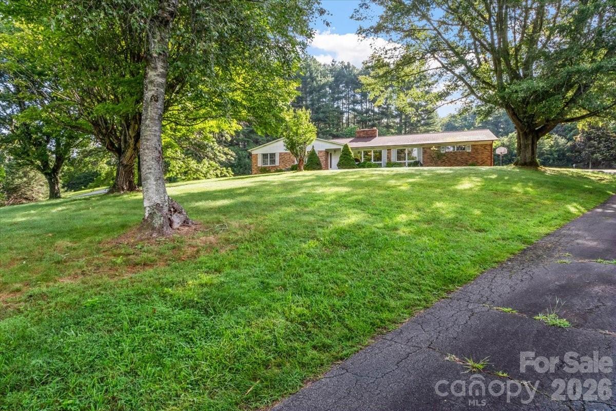 235 Rolling Ridge Loop